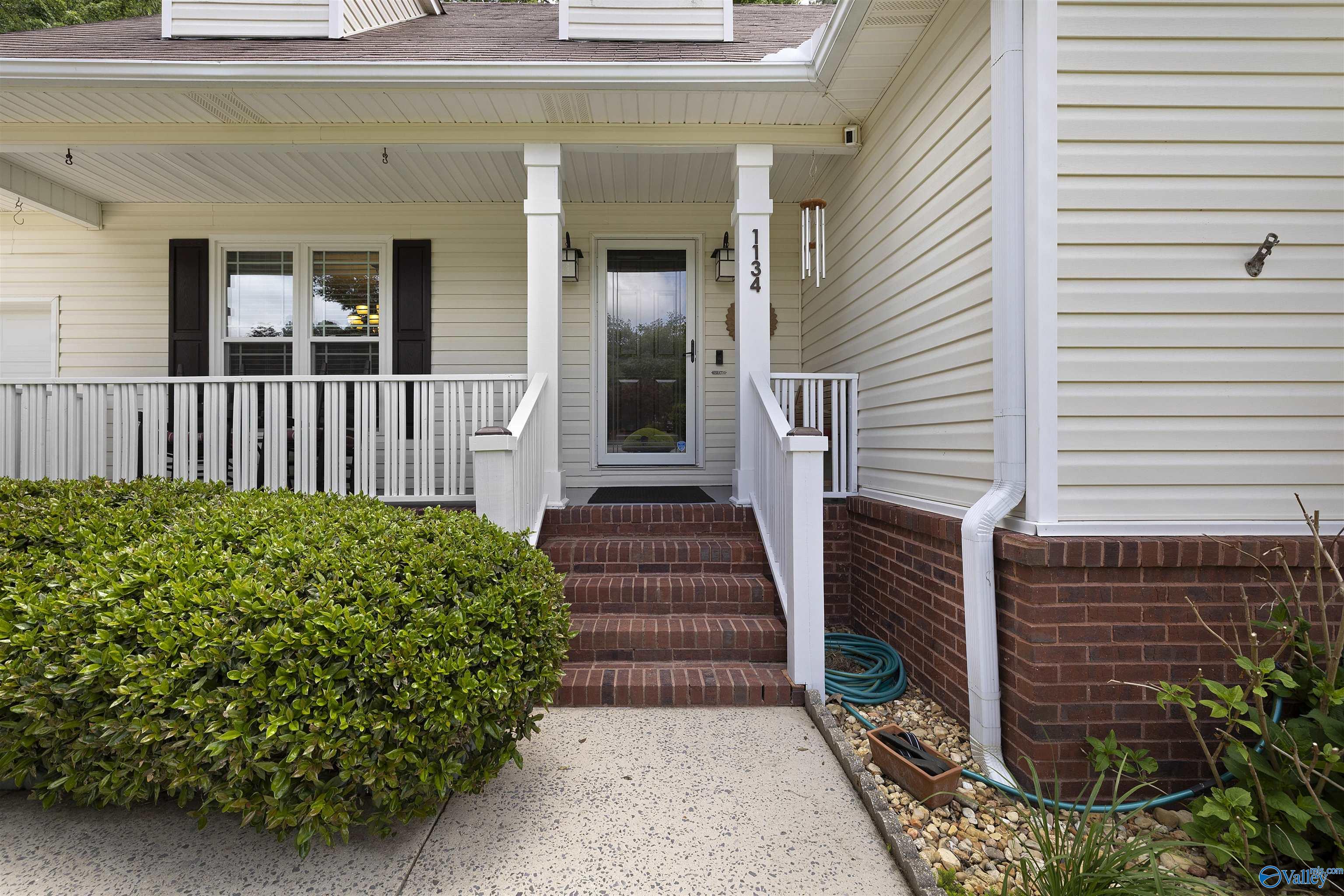 1134 Rose Lane