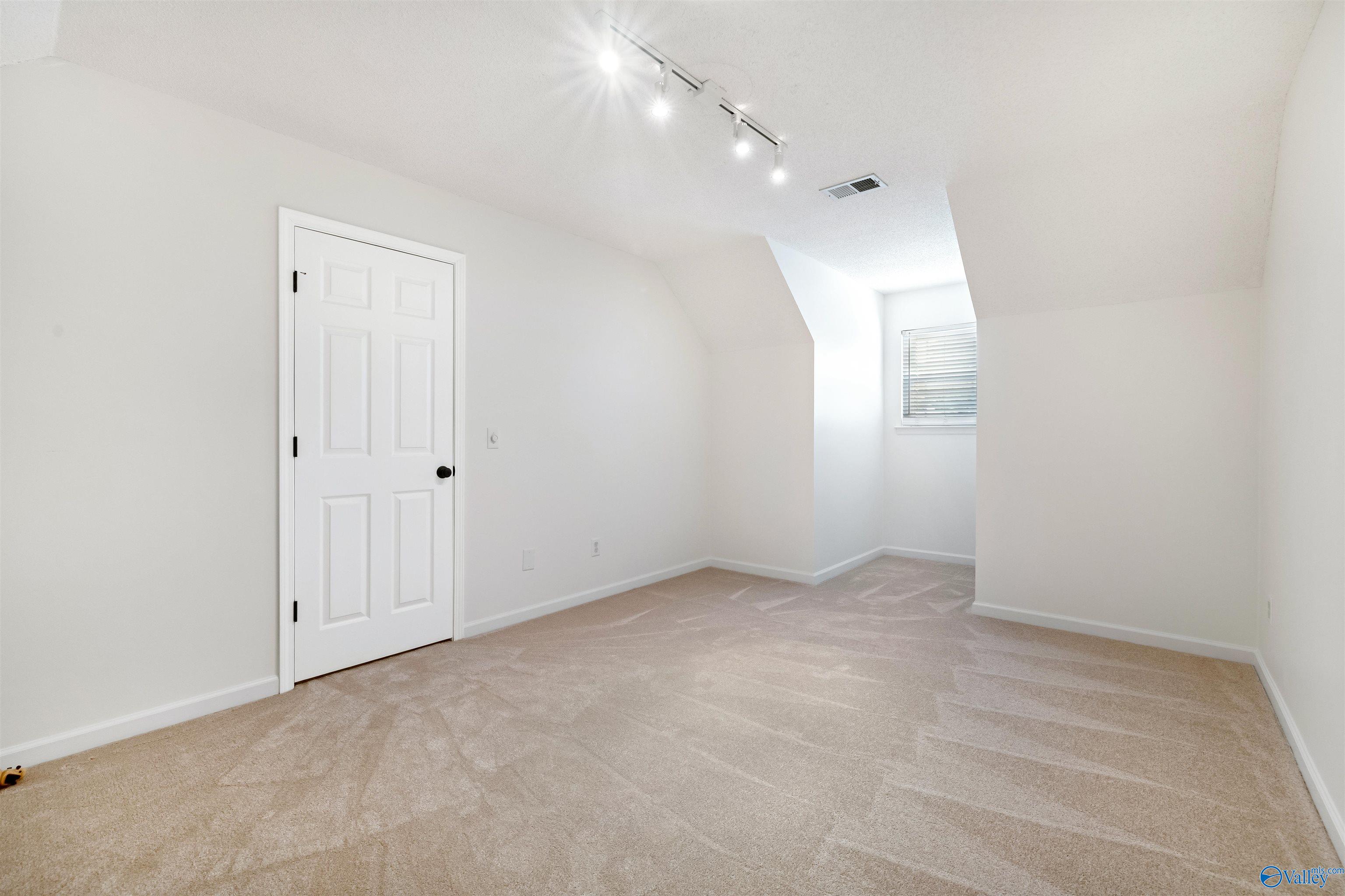 1134 Rose Lane