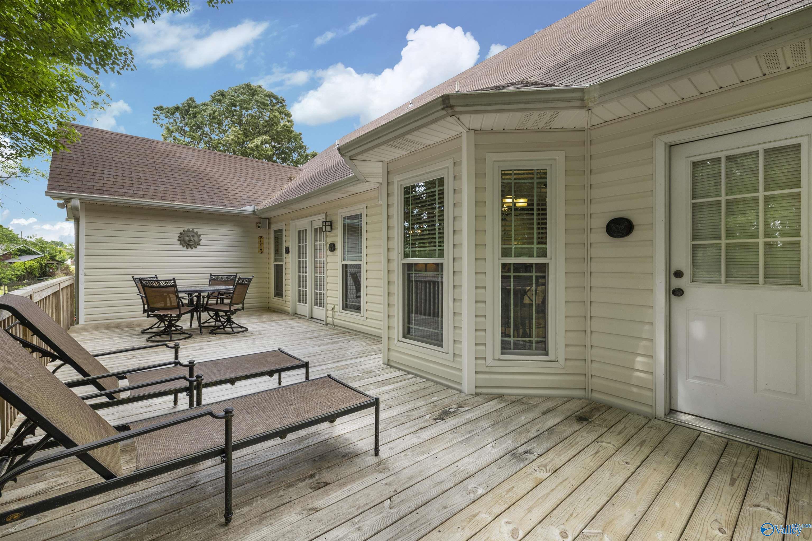 1134 Rose Lane