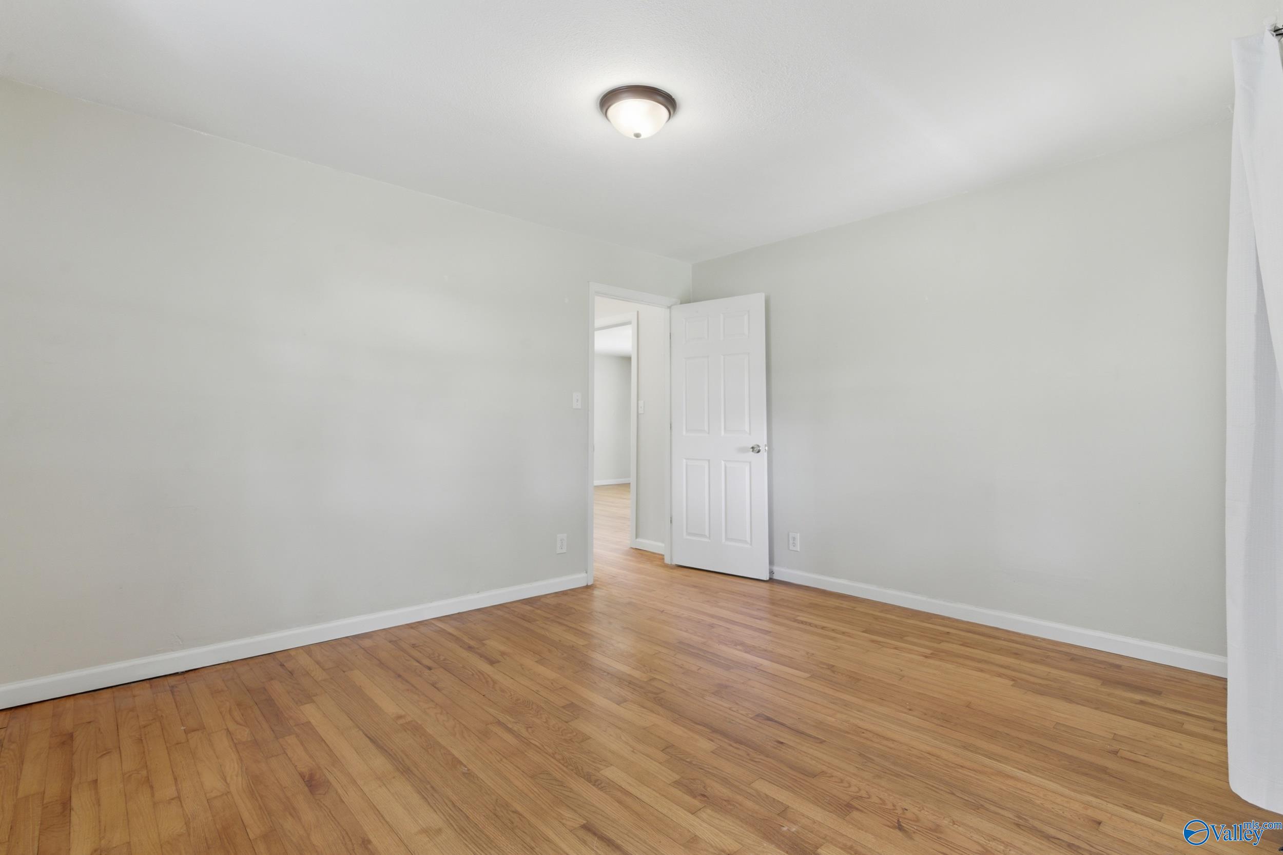 9347 Pulaski Pike
