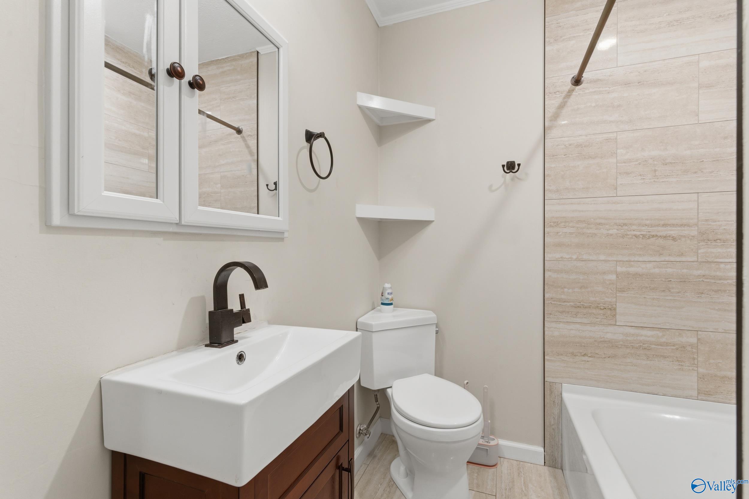 9347 Pulaski Pike
