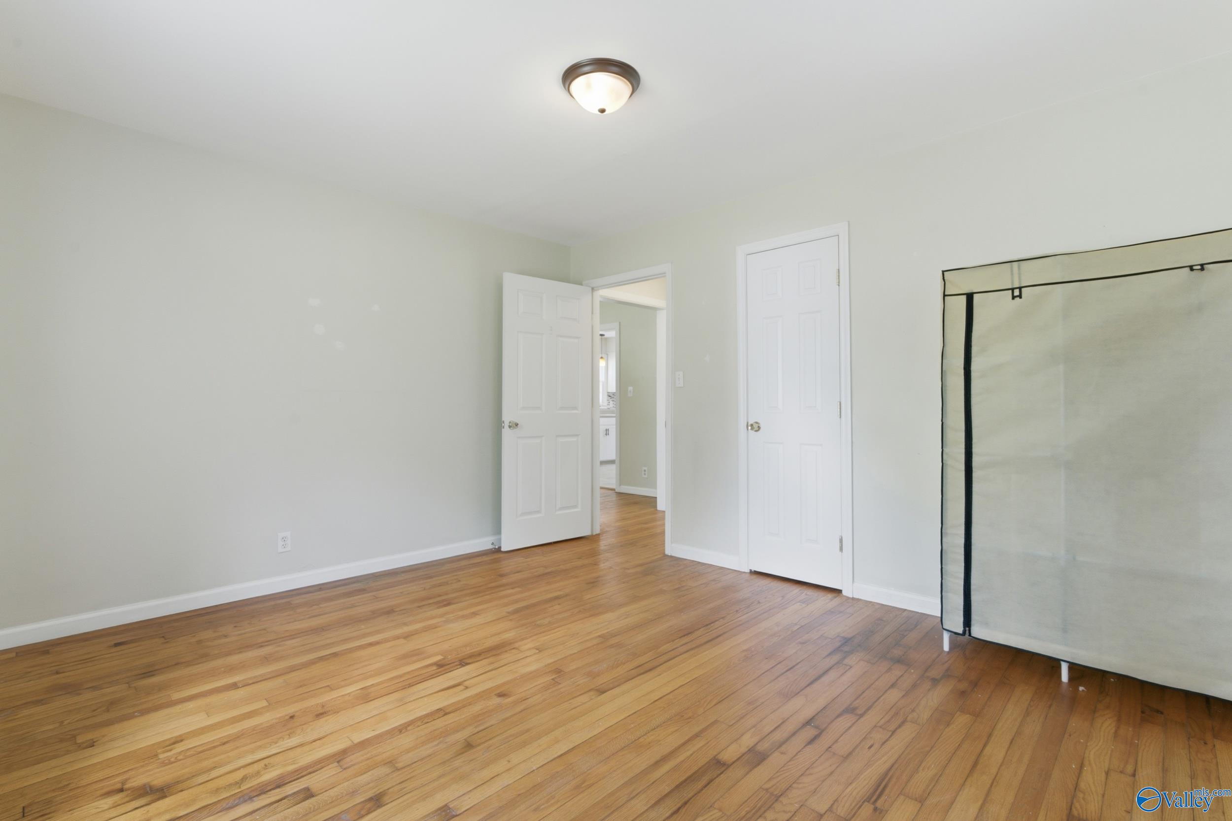 9347 Pulaski Pike