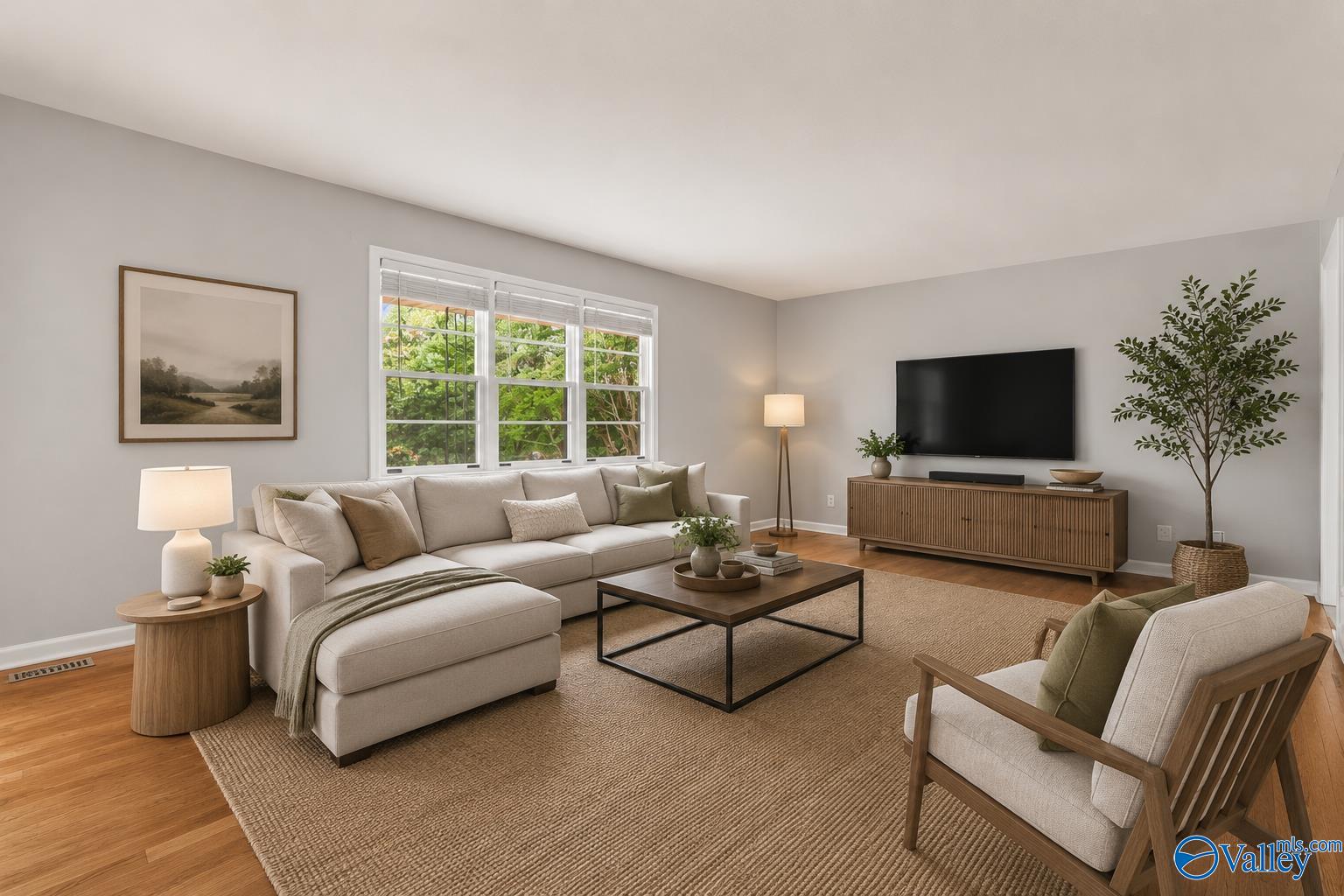 1002 Woodall Lane