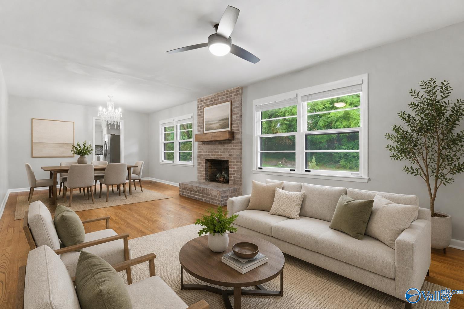 1002 Woodall Lane