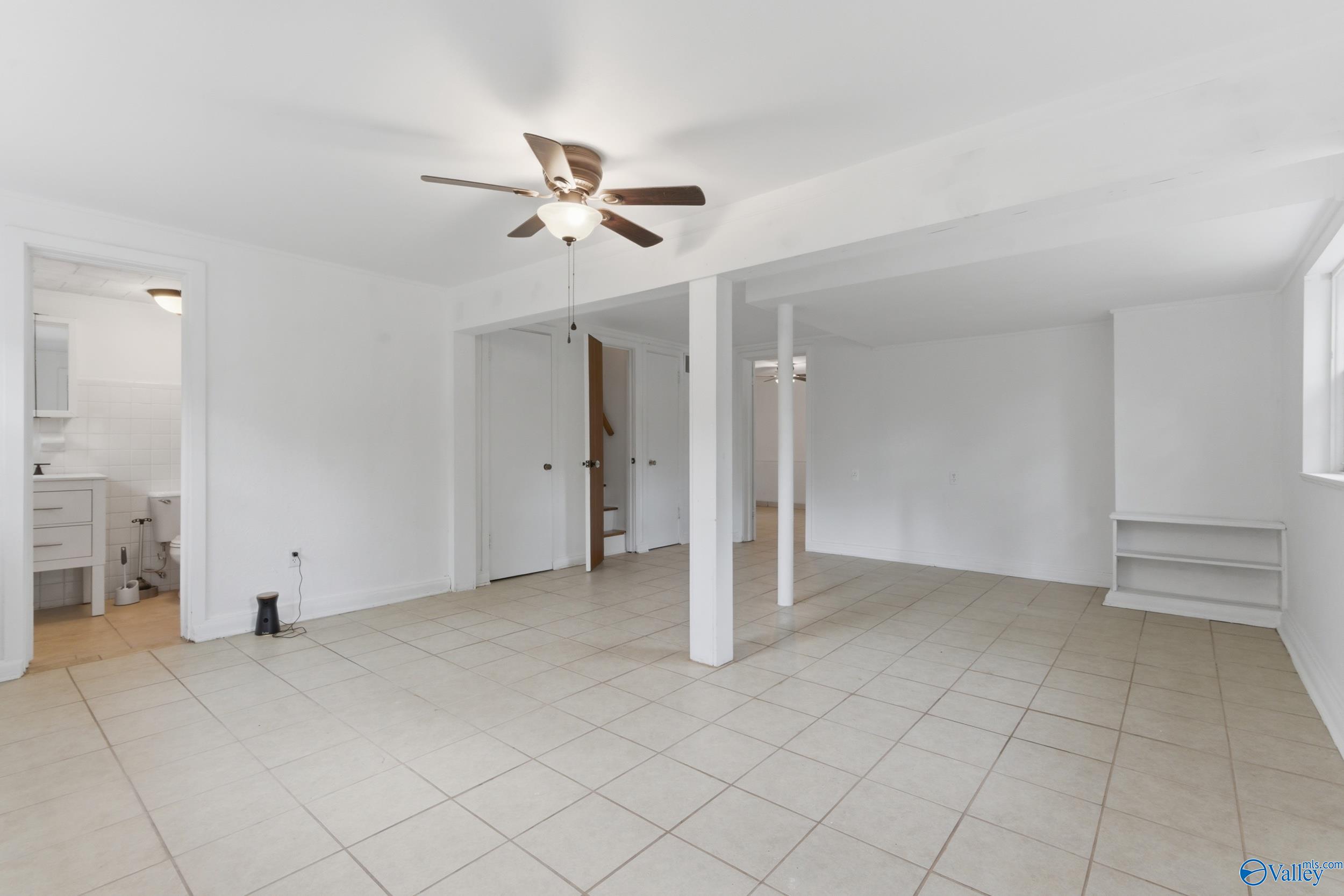 1002 Woodall Lane