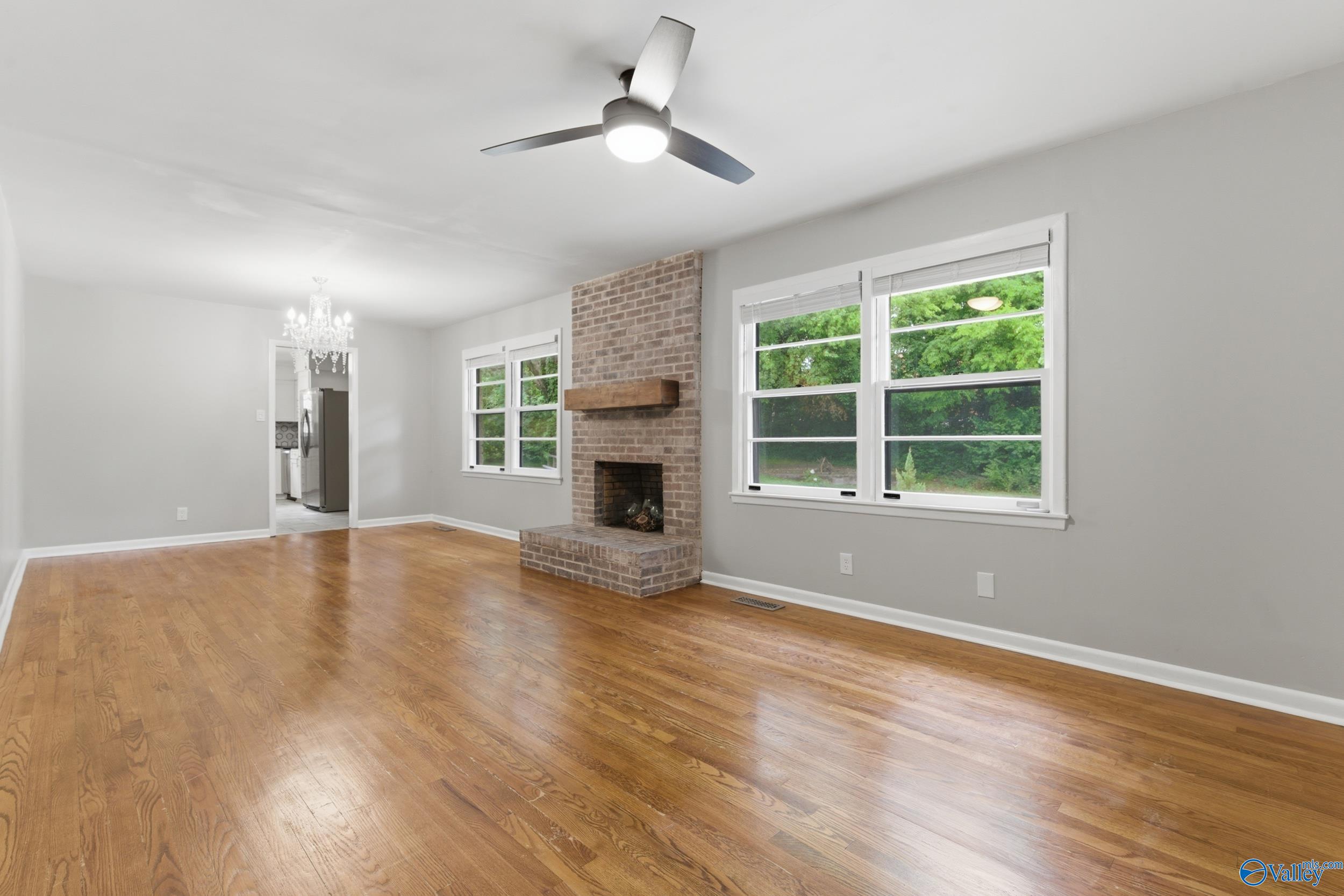 1002 Woodall Lane