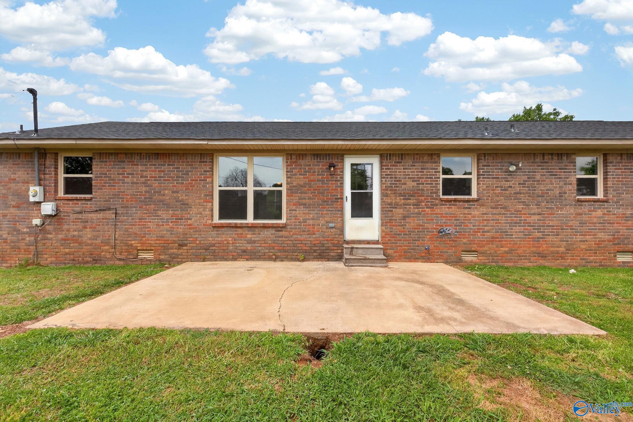 21996 Daveen Drive