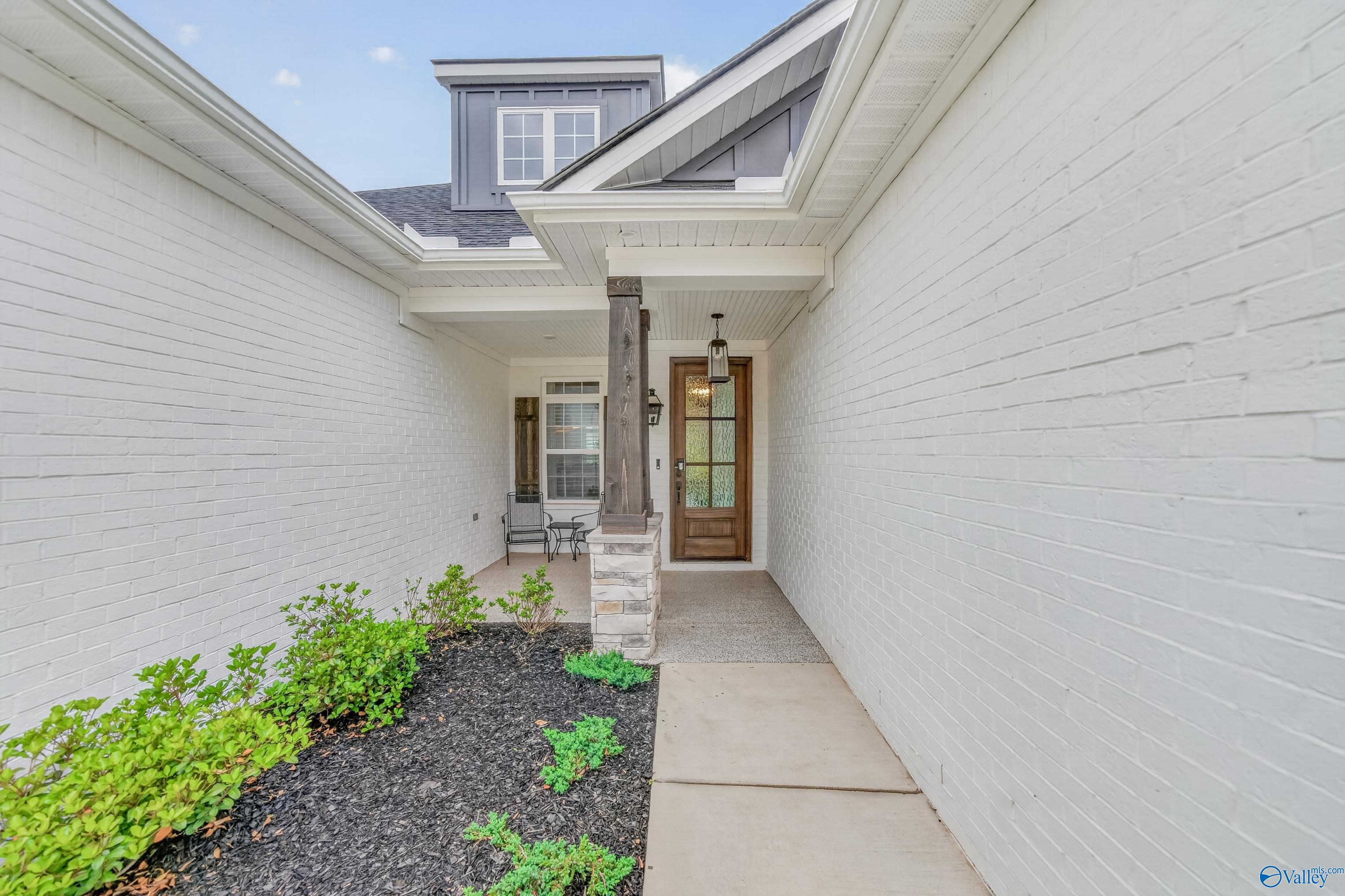 124 Grand Springs Court