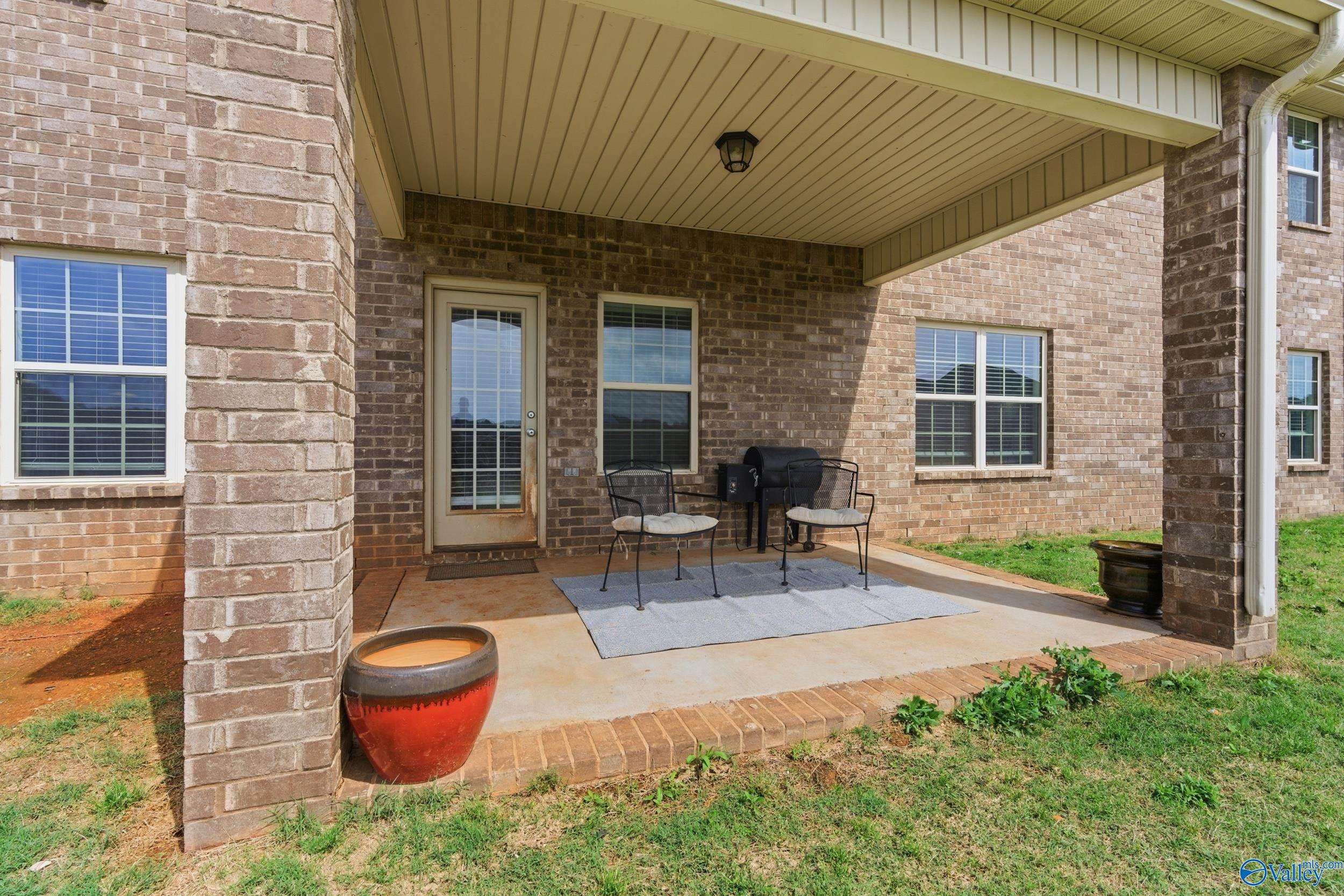 112 Colony Cove Drive