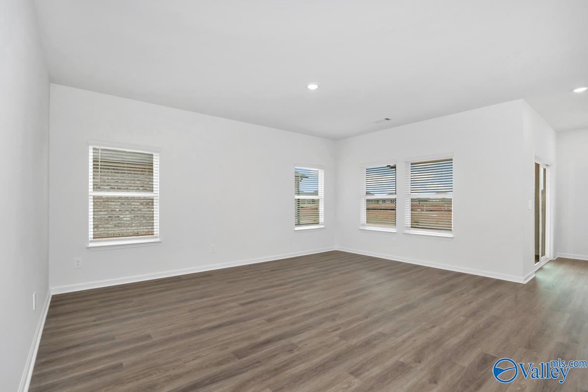83 Wilcot Road
