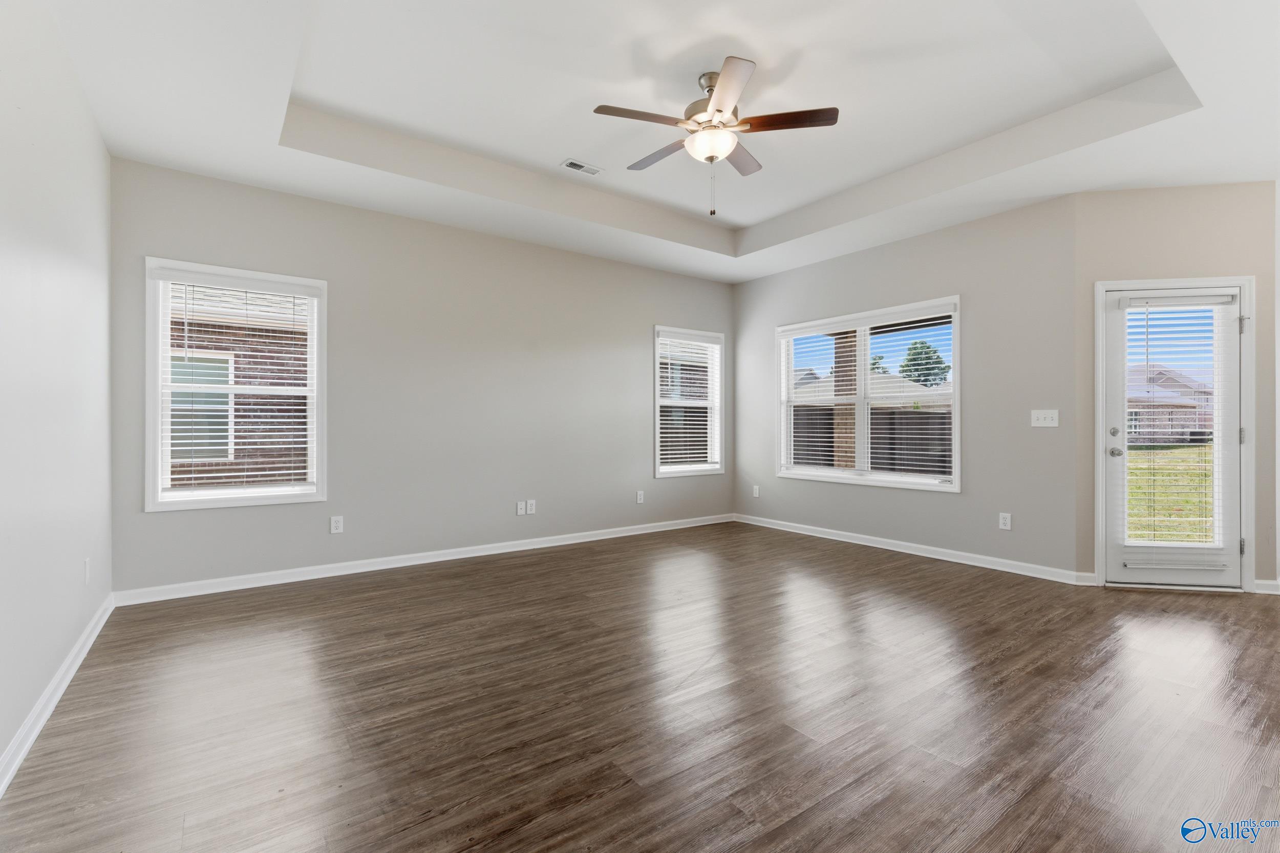 12933 Juniors Drive