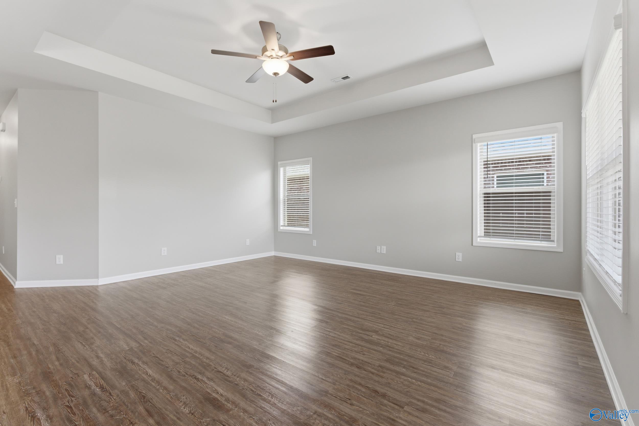 12933 Juniors Drive