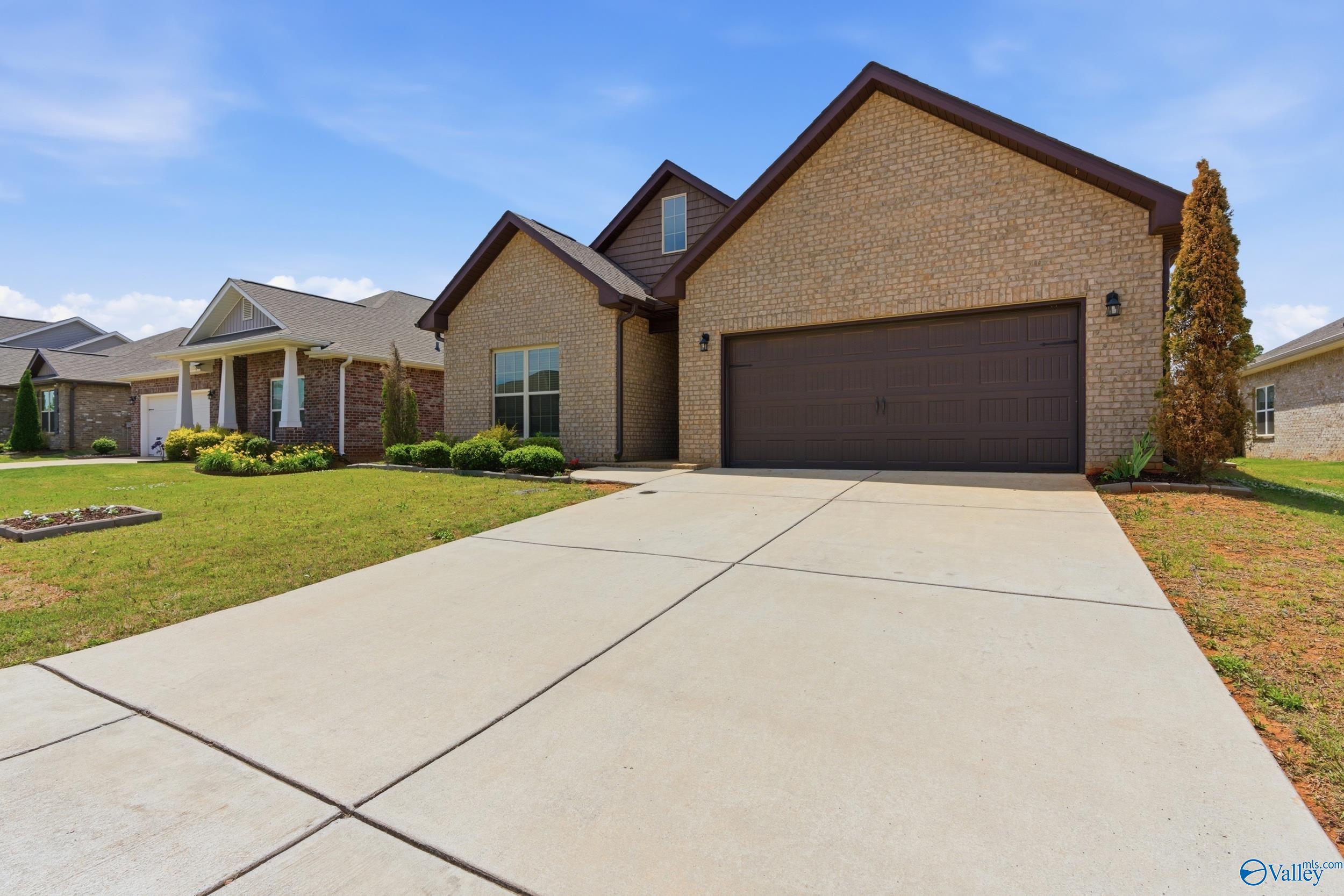 12933 Juniors Drive