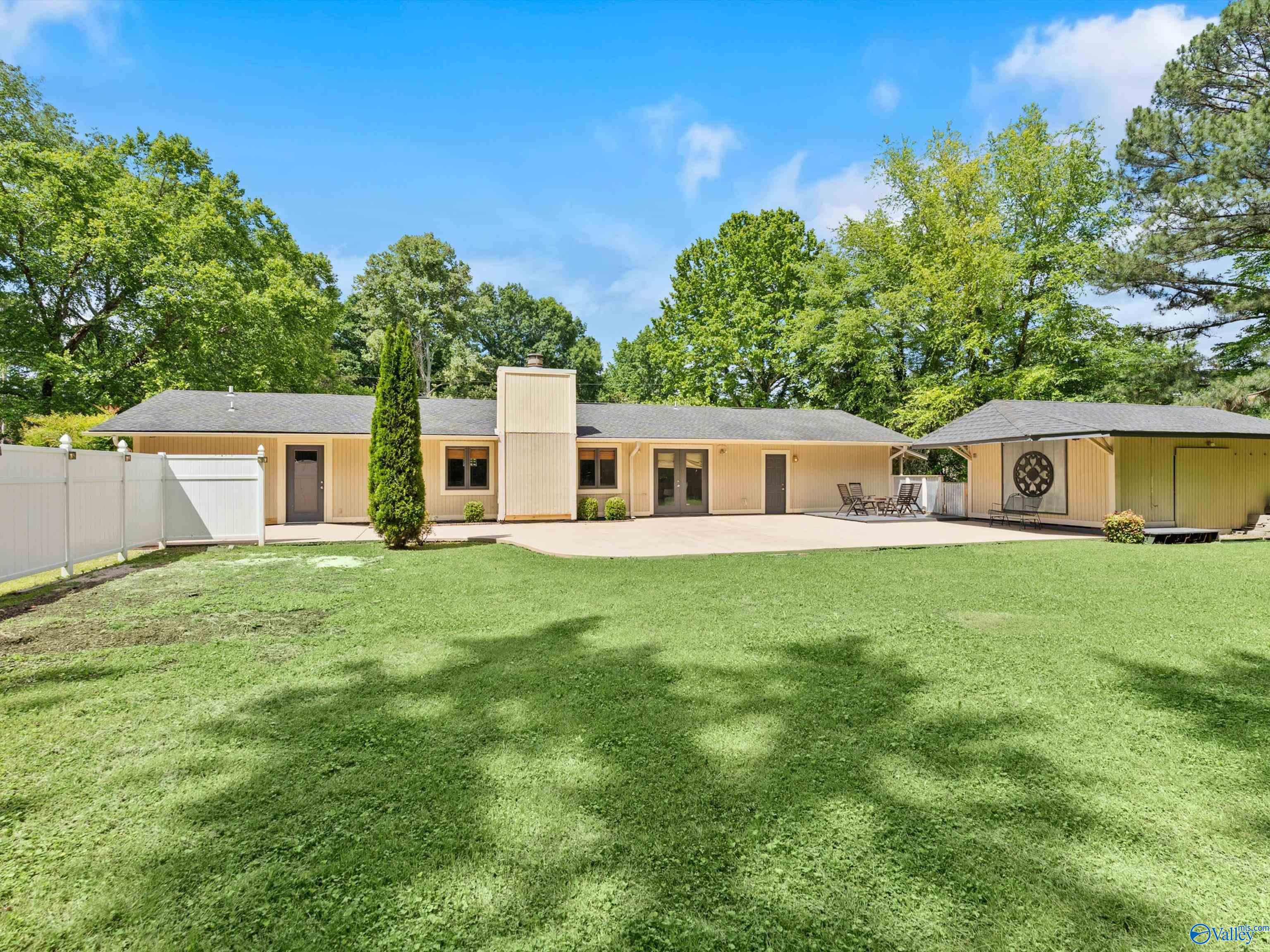 104 Northwood Circle