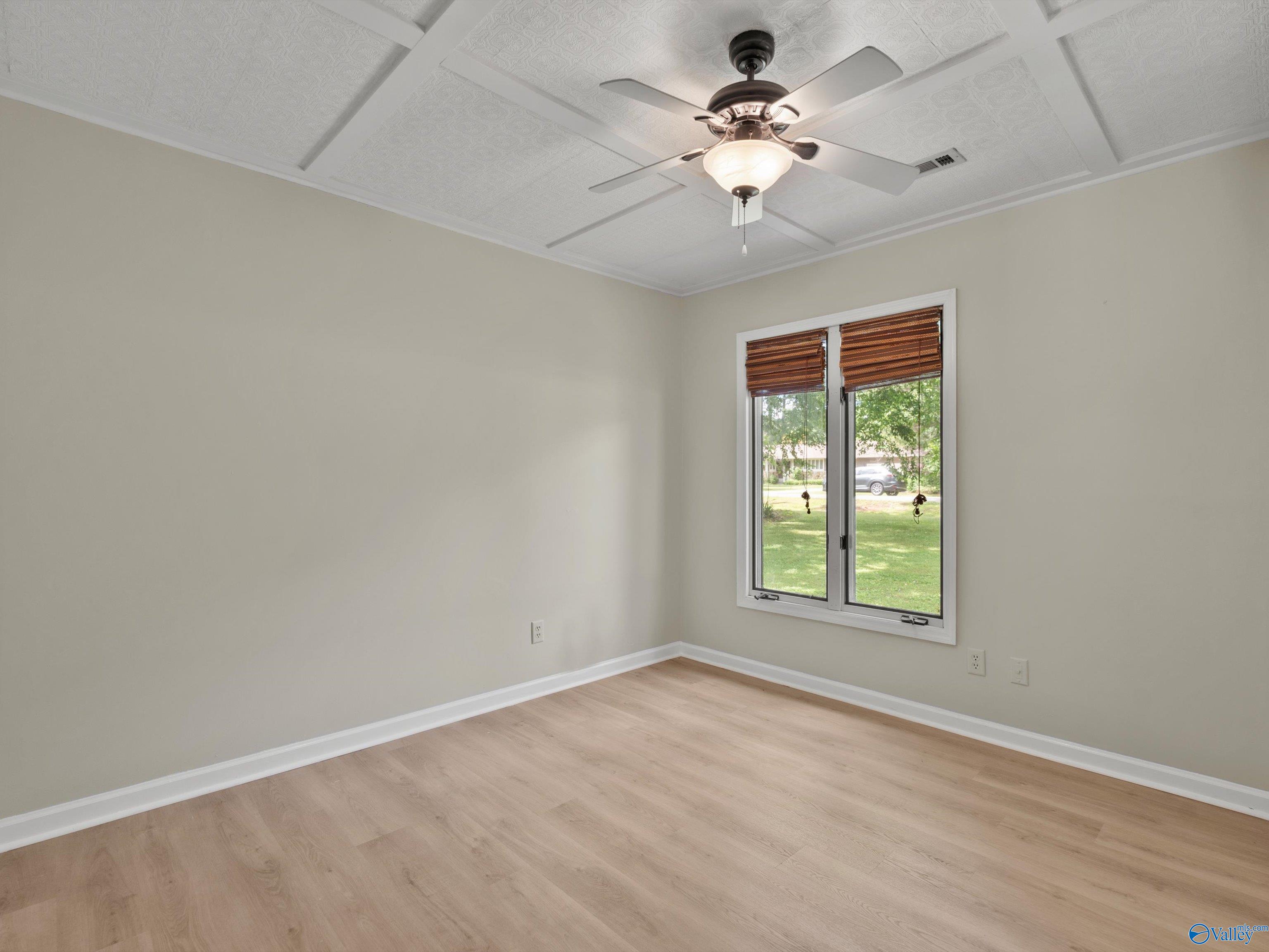 104 Northwood Circle