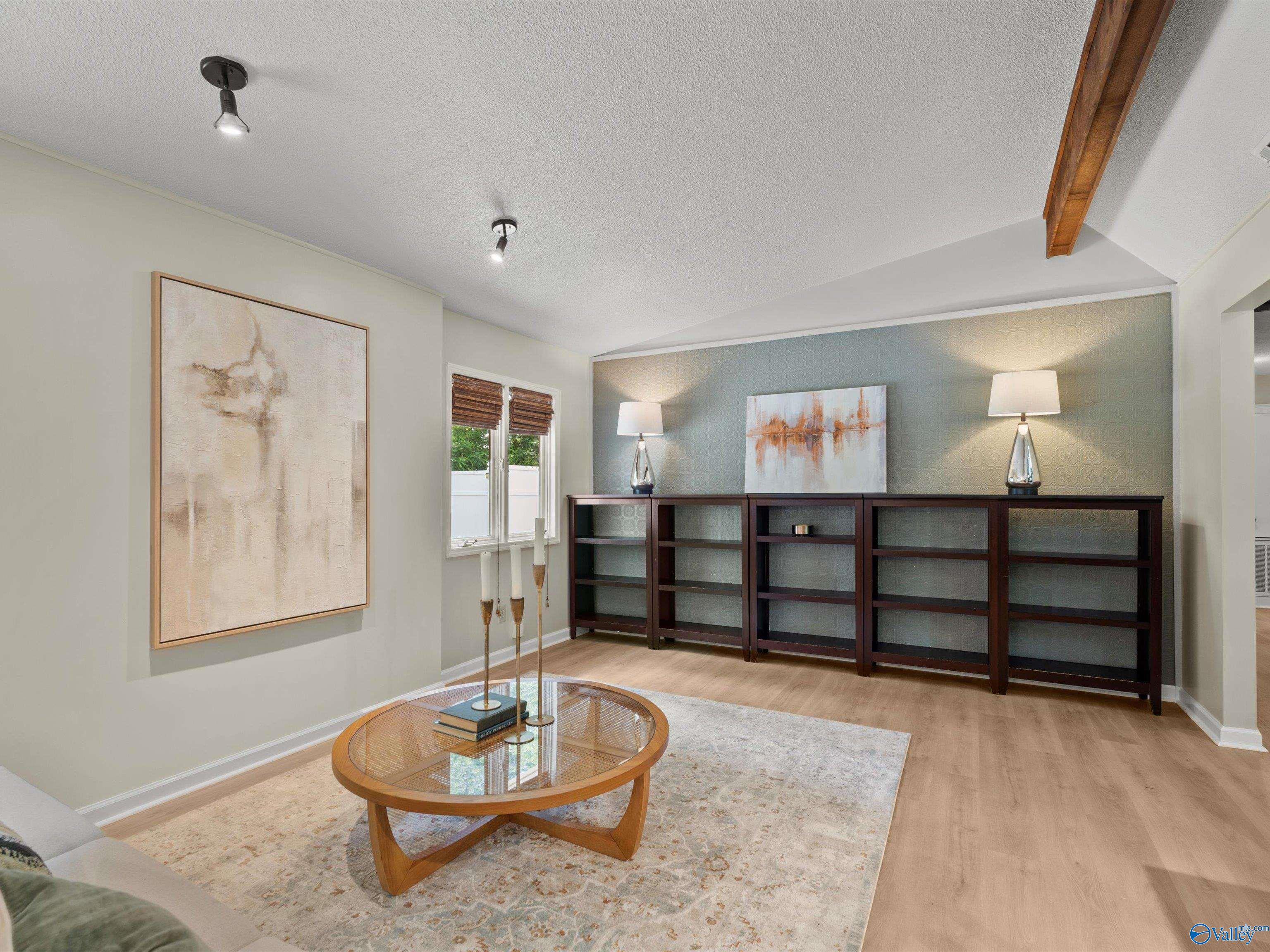 104 Northwood Circle
