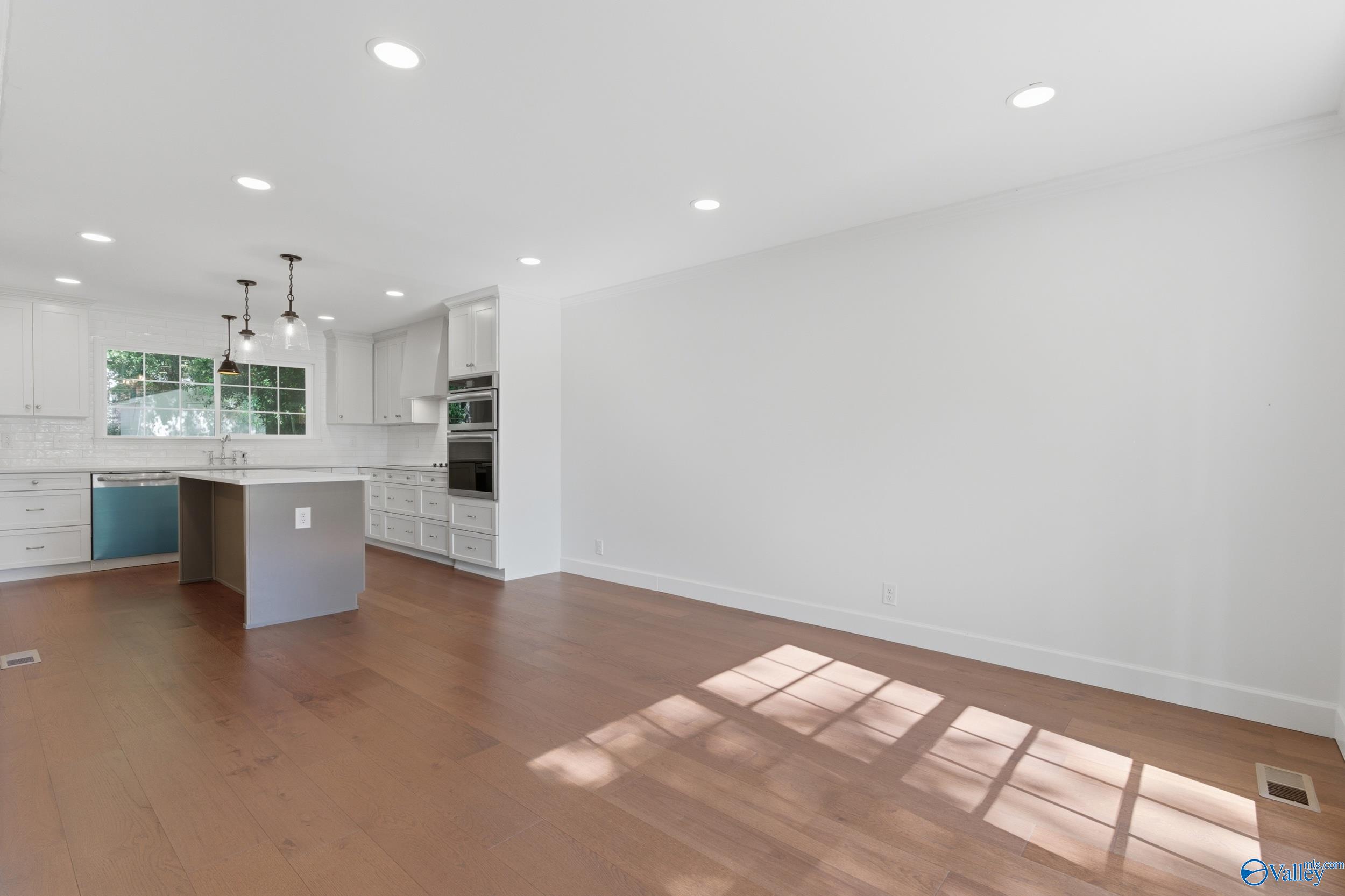 11309 Woodcrest Drive SE