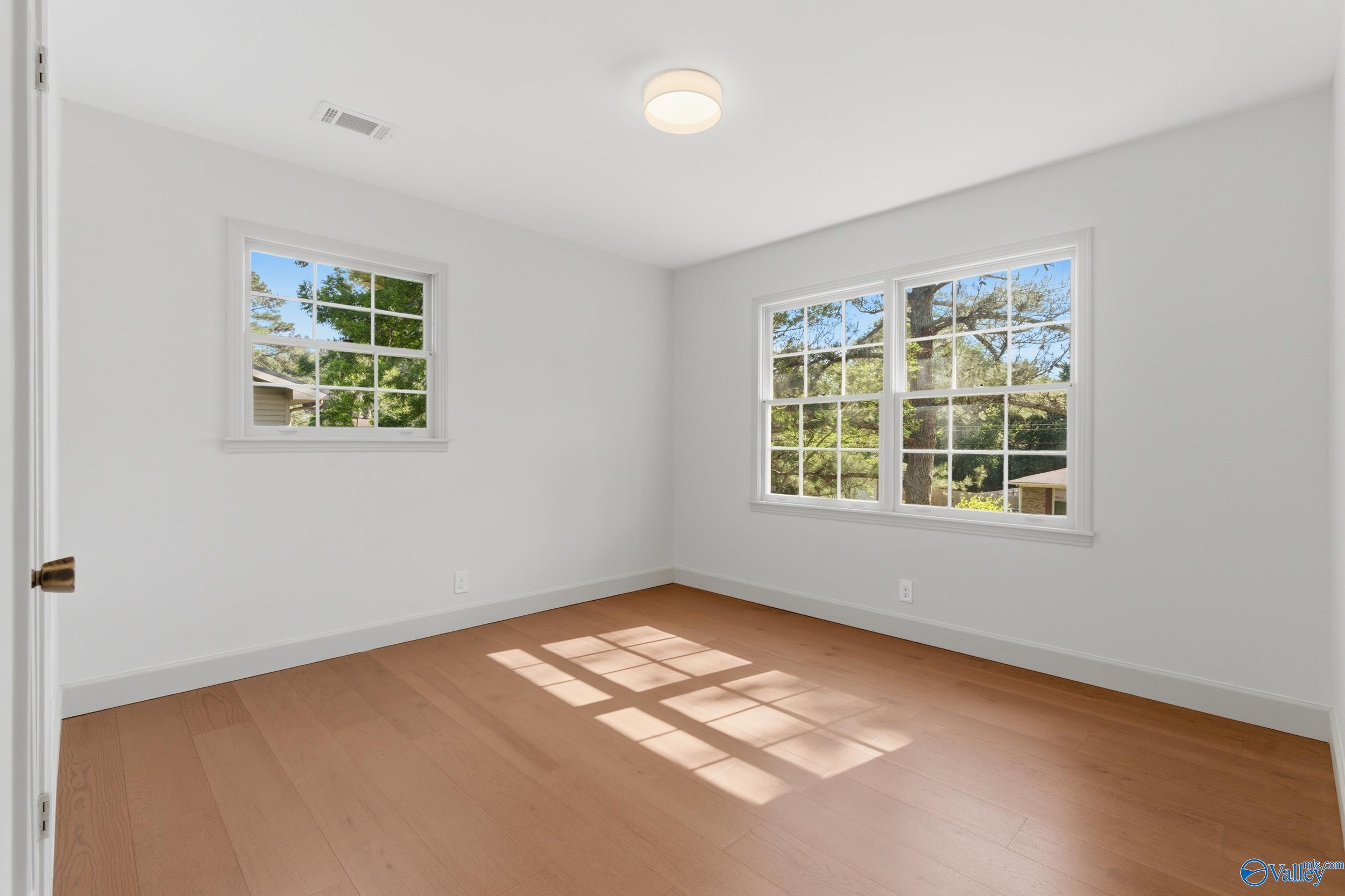 11309 Woodcrest Drive SE