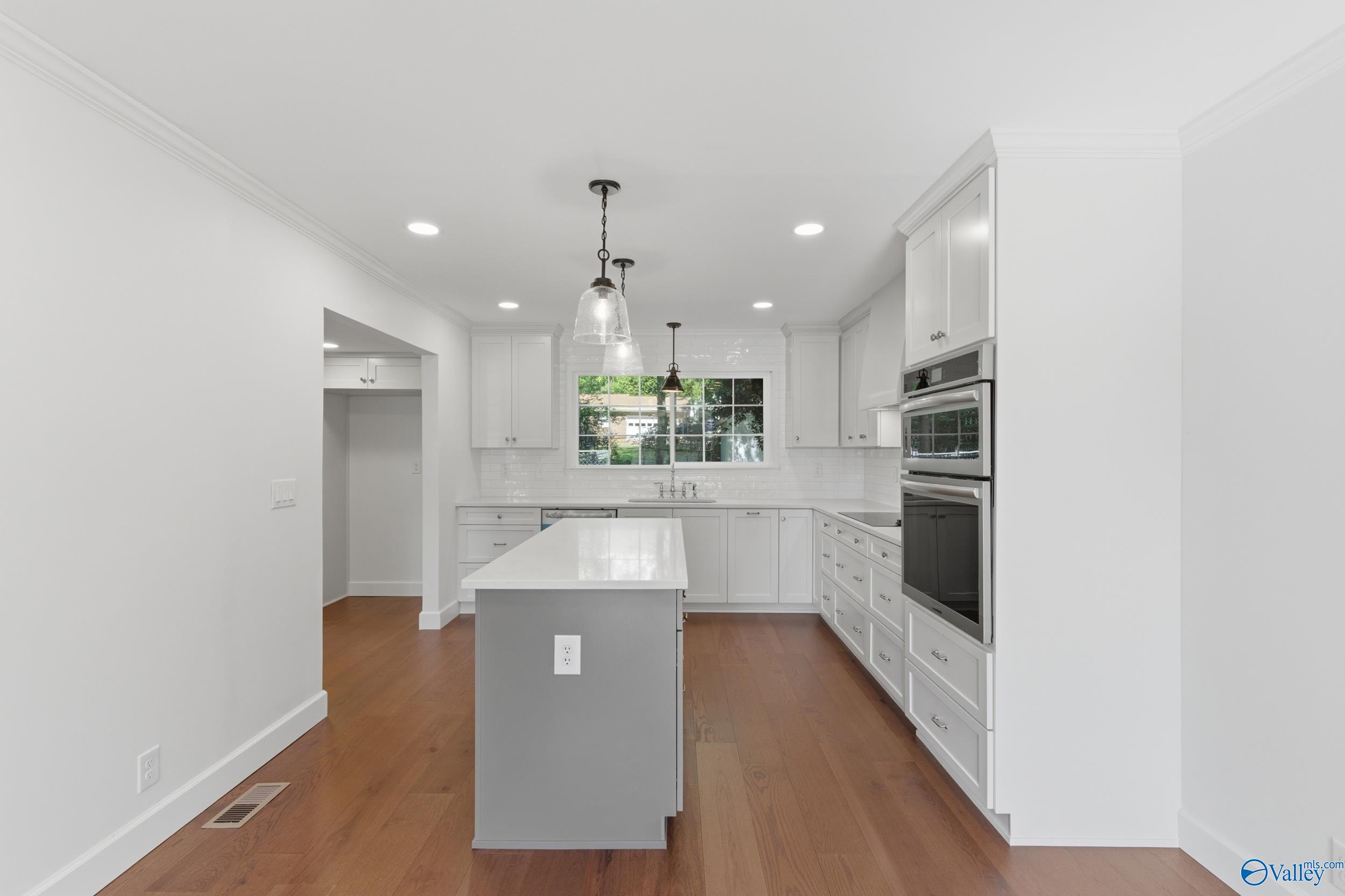 11309 Woodcrest Drive SE