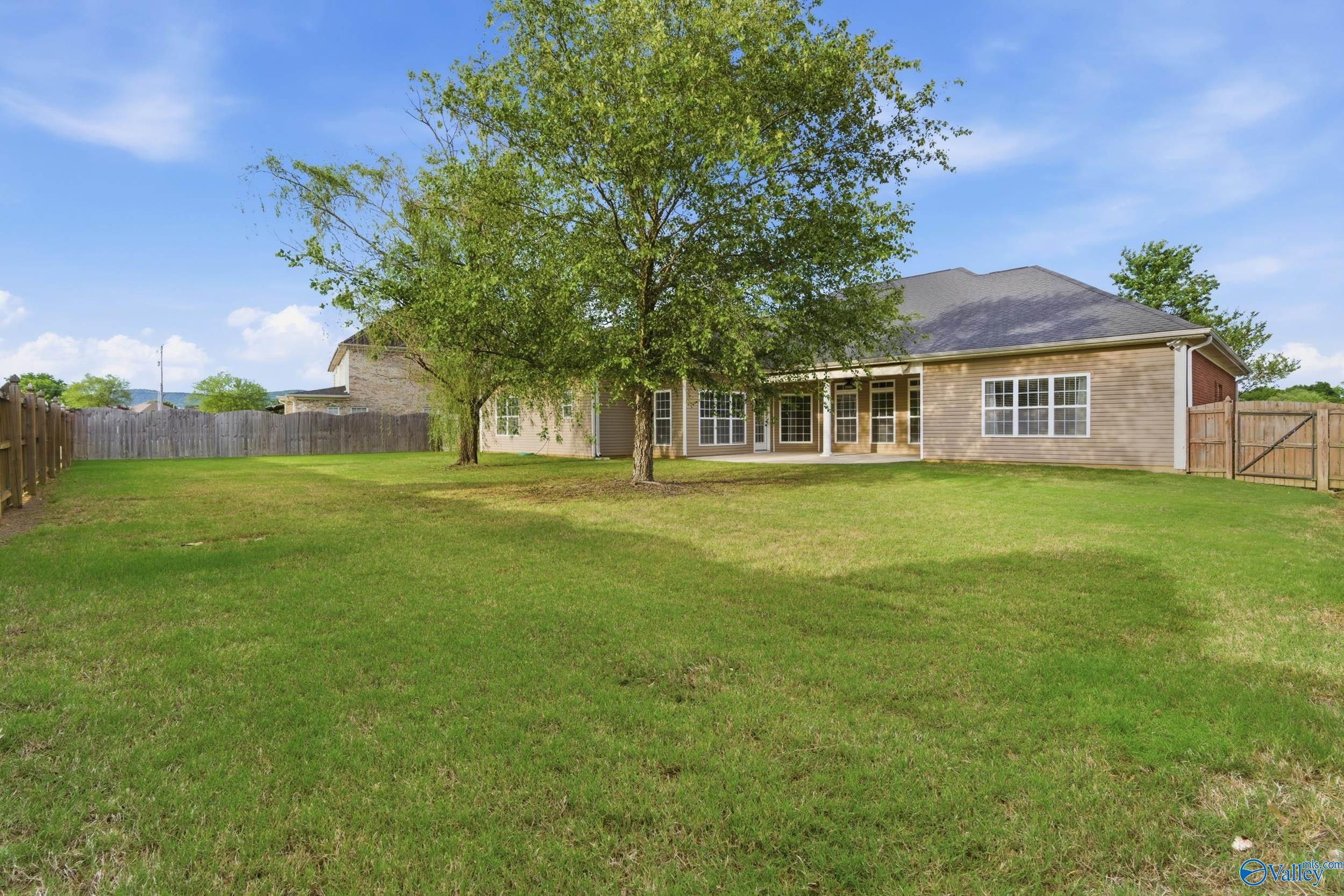 7004 Oak Creek Circle SE