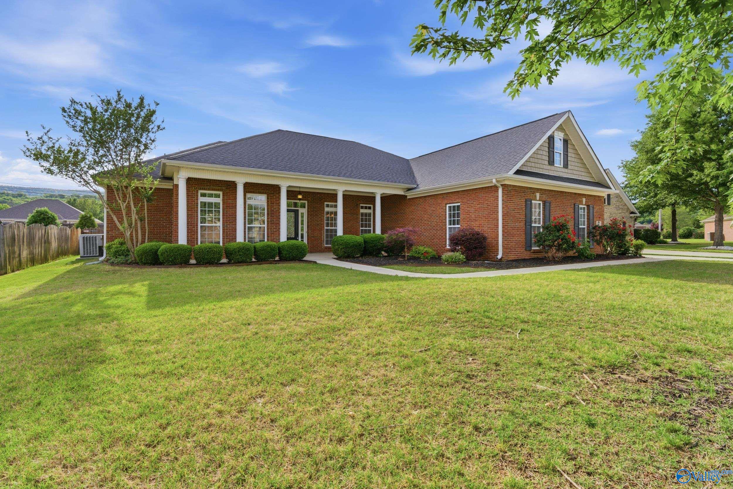 7004 Oak Creek Circle SE