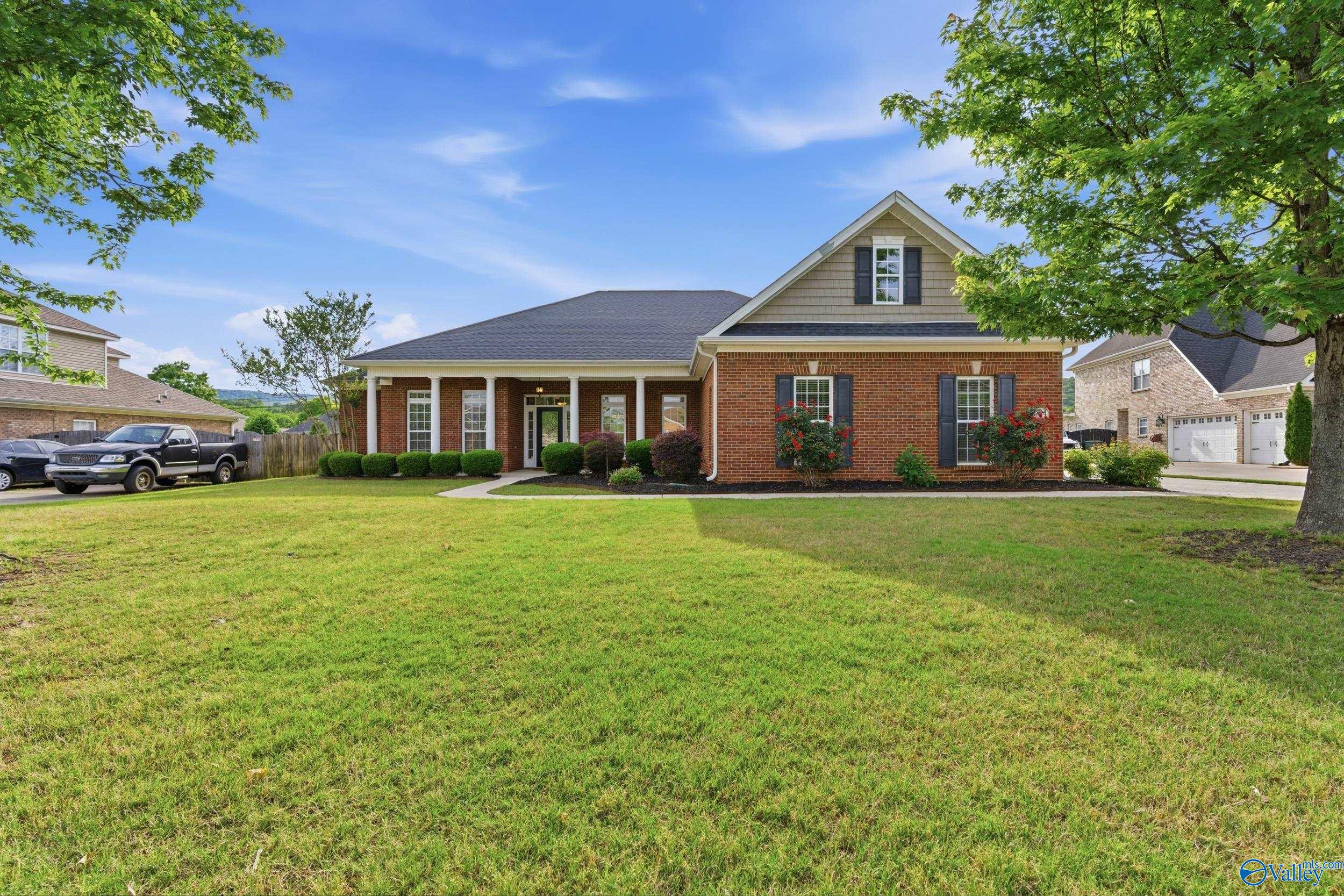 7004 Oak Creek Circle SE