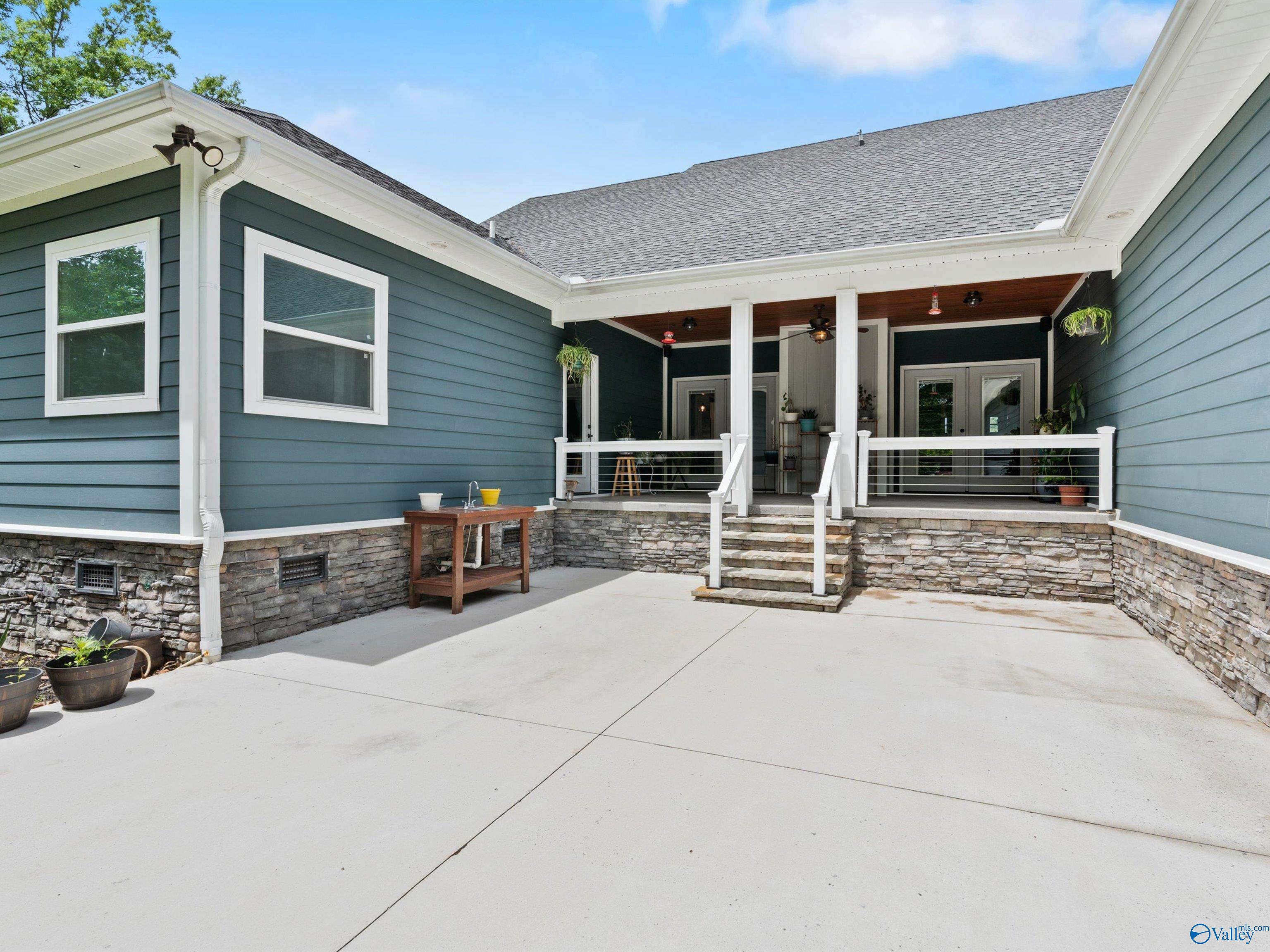 92 Dogwood Lane