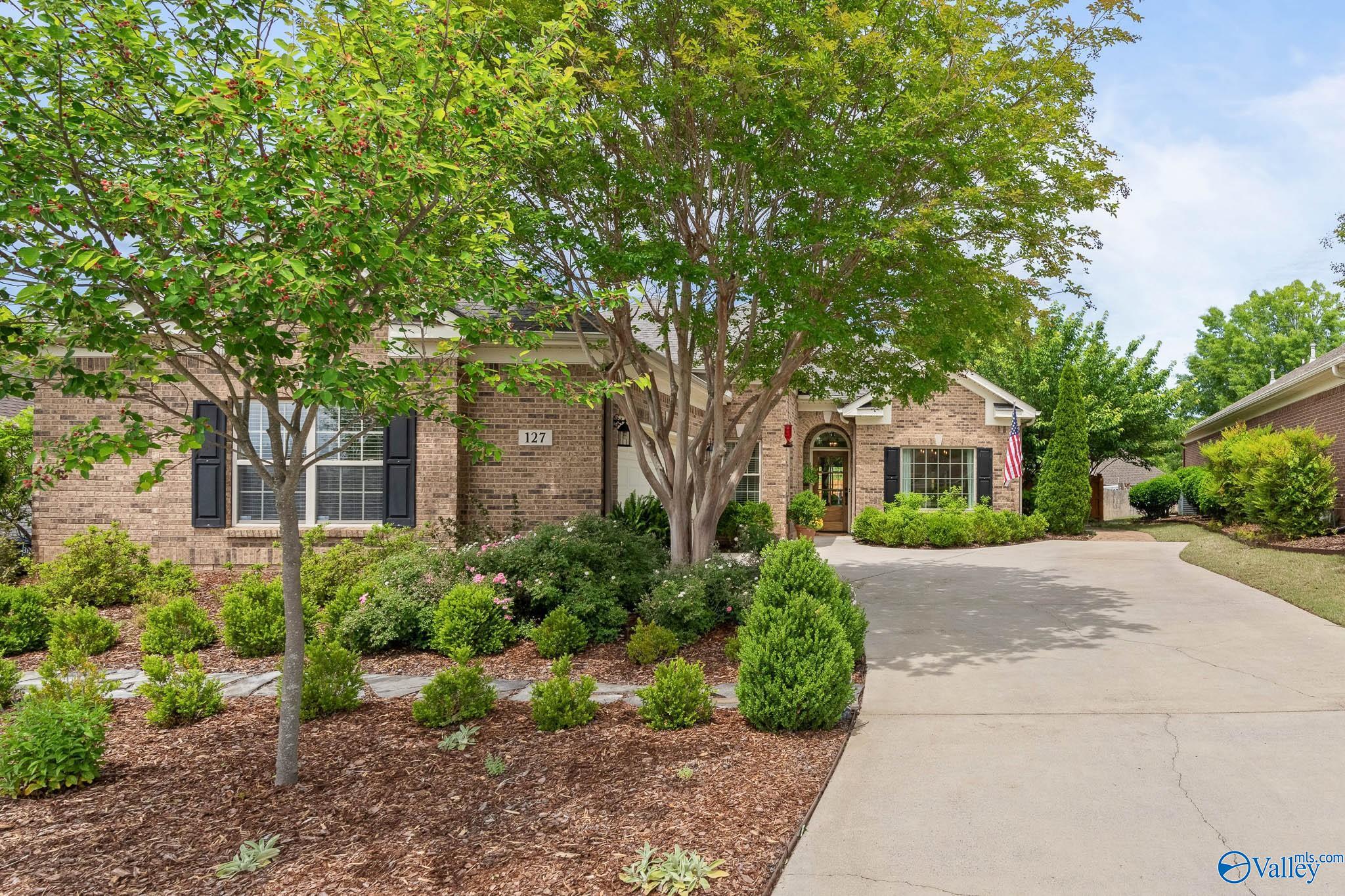127 Alford Lane