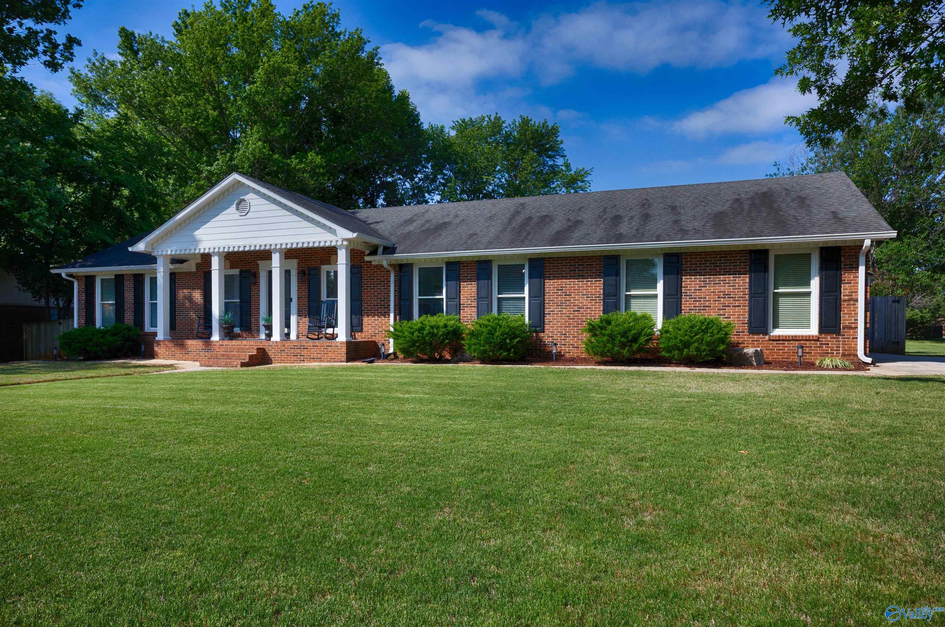 107 Yorkshire Drive