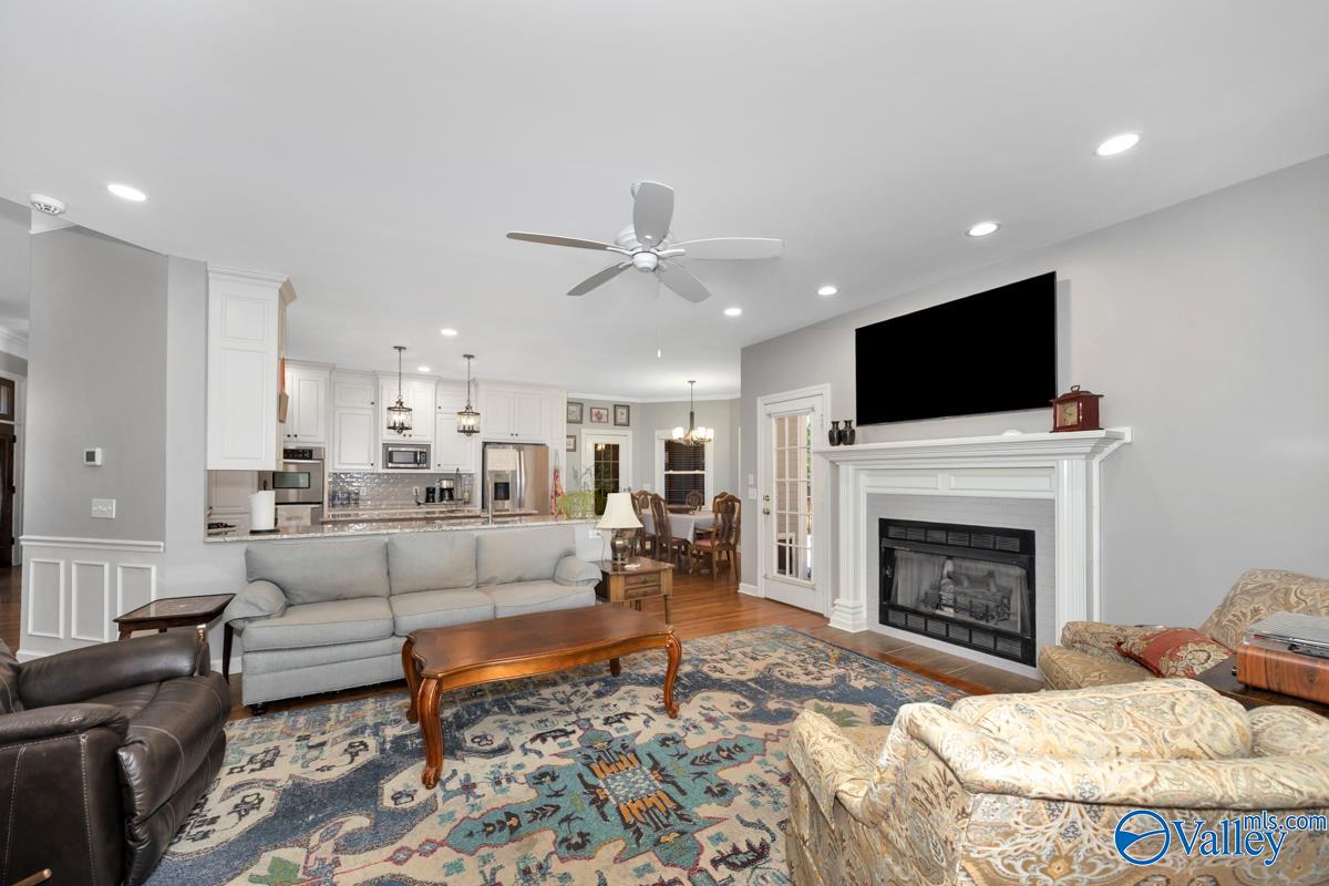 107 Applecross Lane