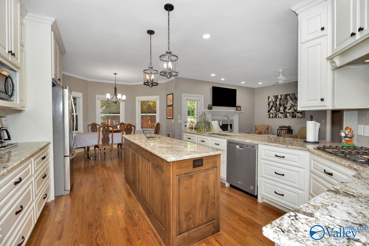 107 Applecross Lane