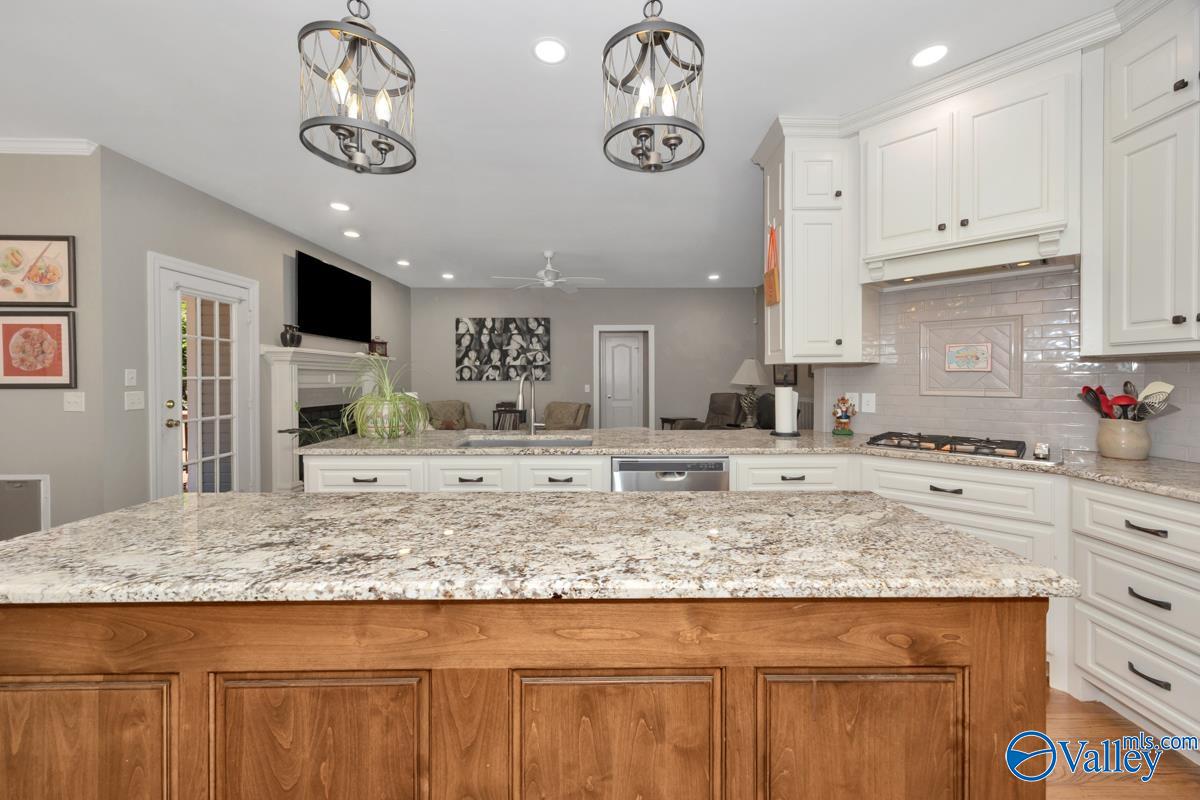107 Applecross Lane