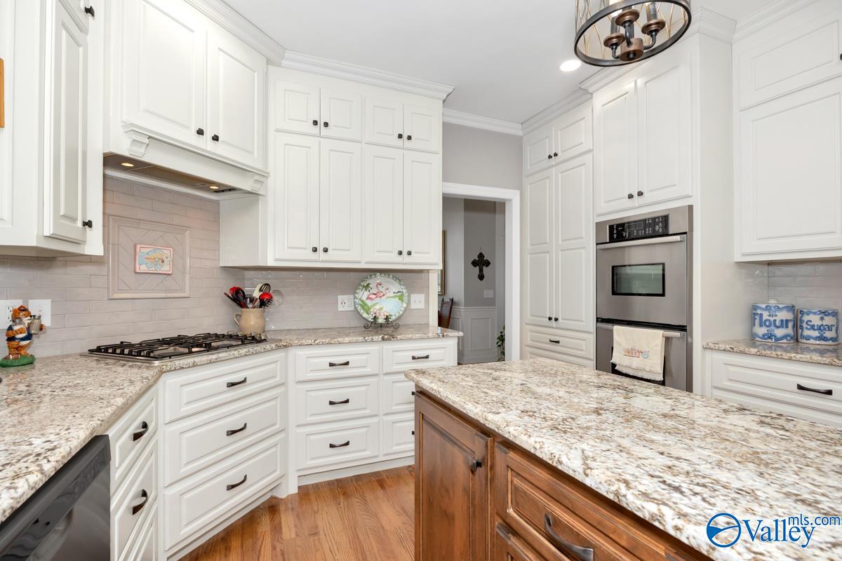 107 Applecross Lane