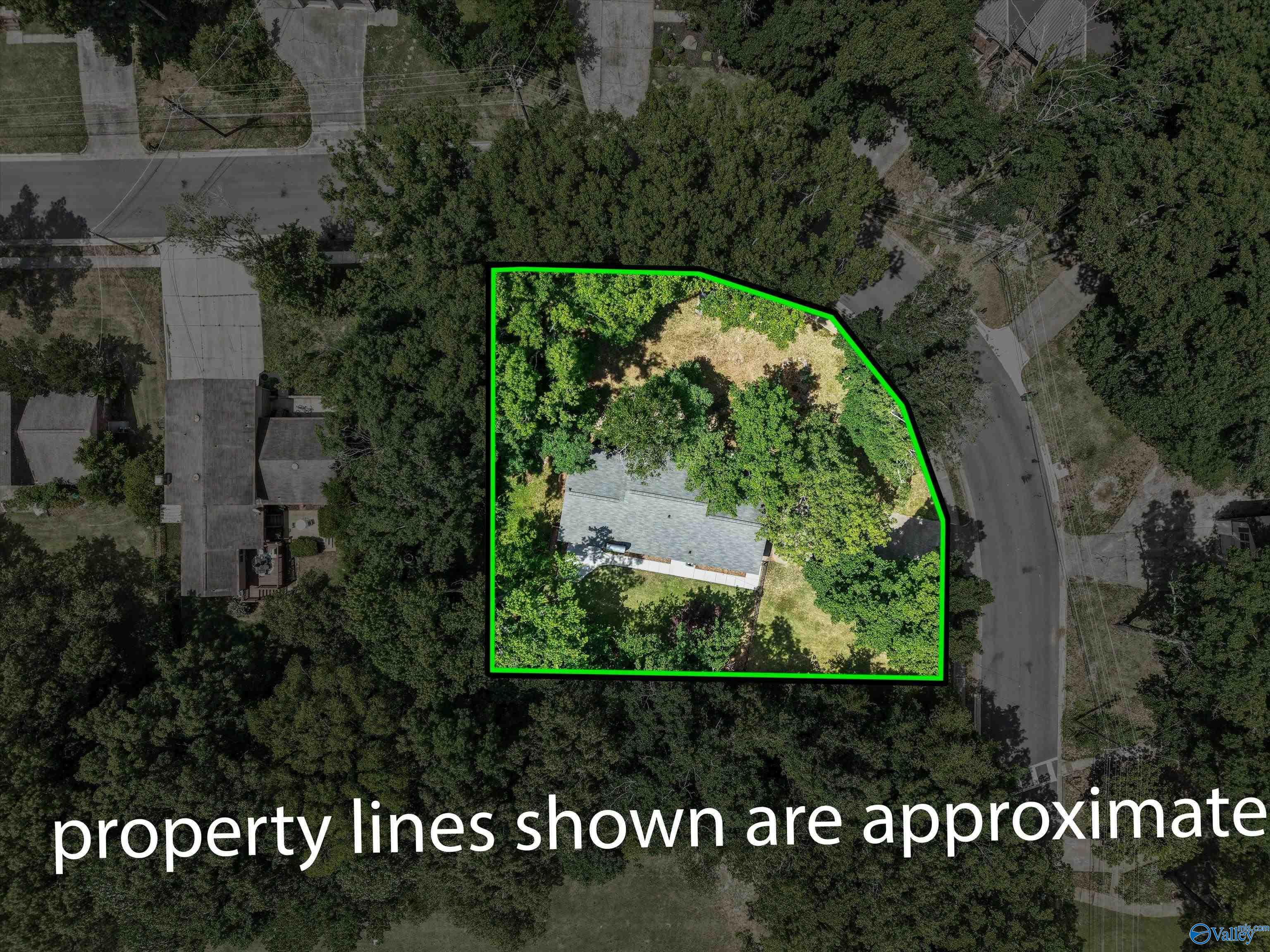 718 Versailles Drive SE