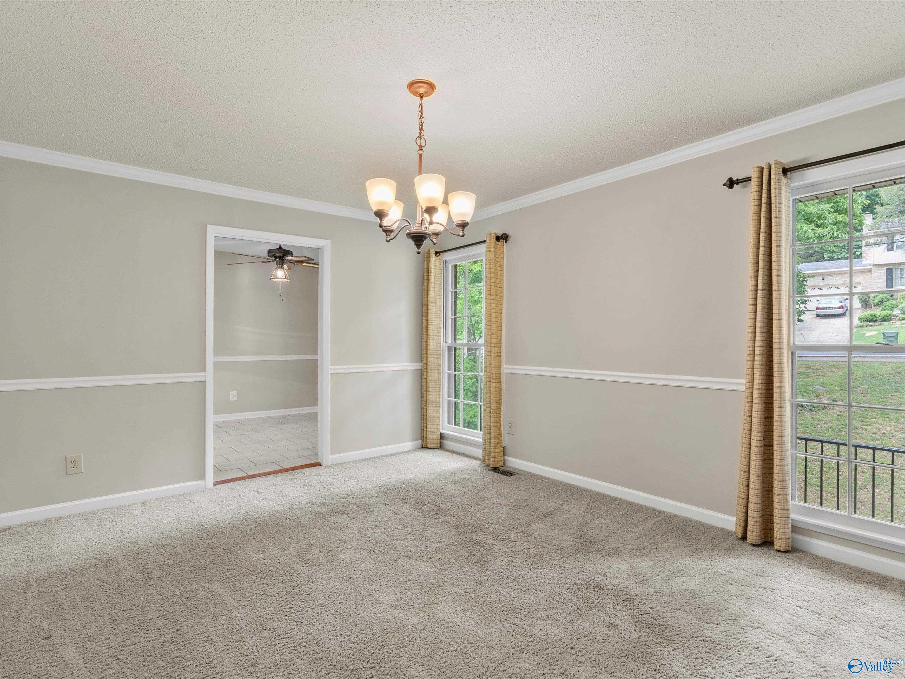 718 Versailles Drive SE