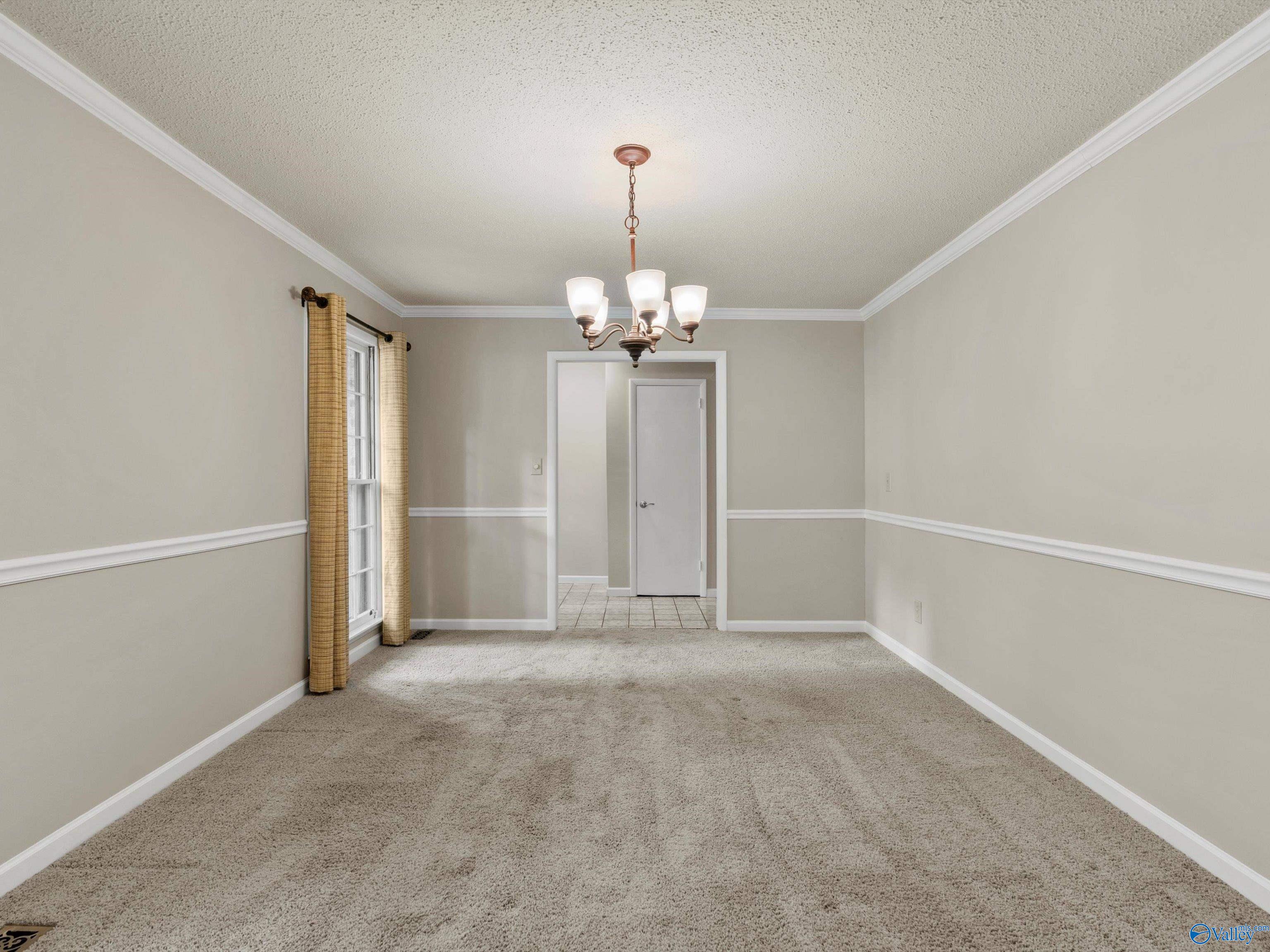 718 Versailles Drive SE