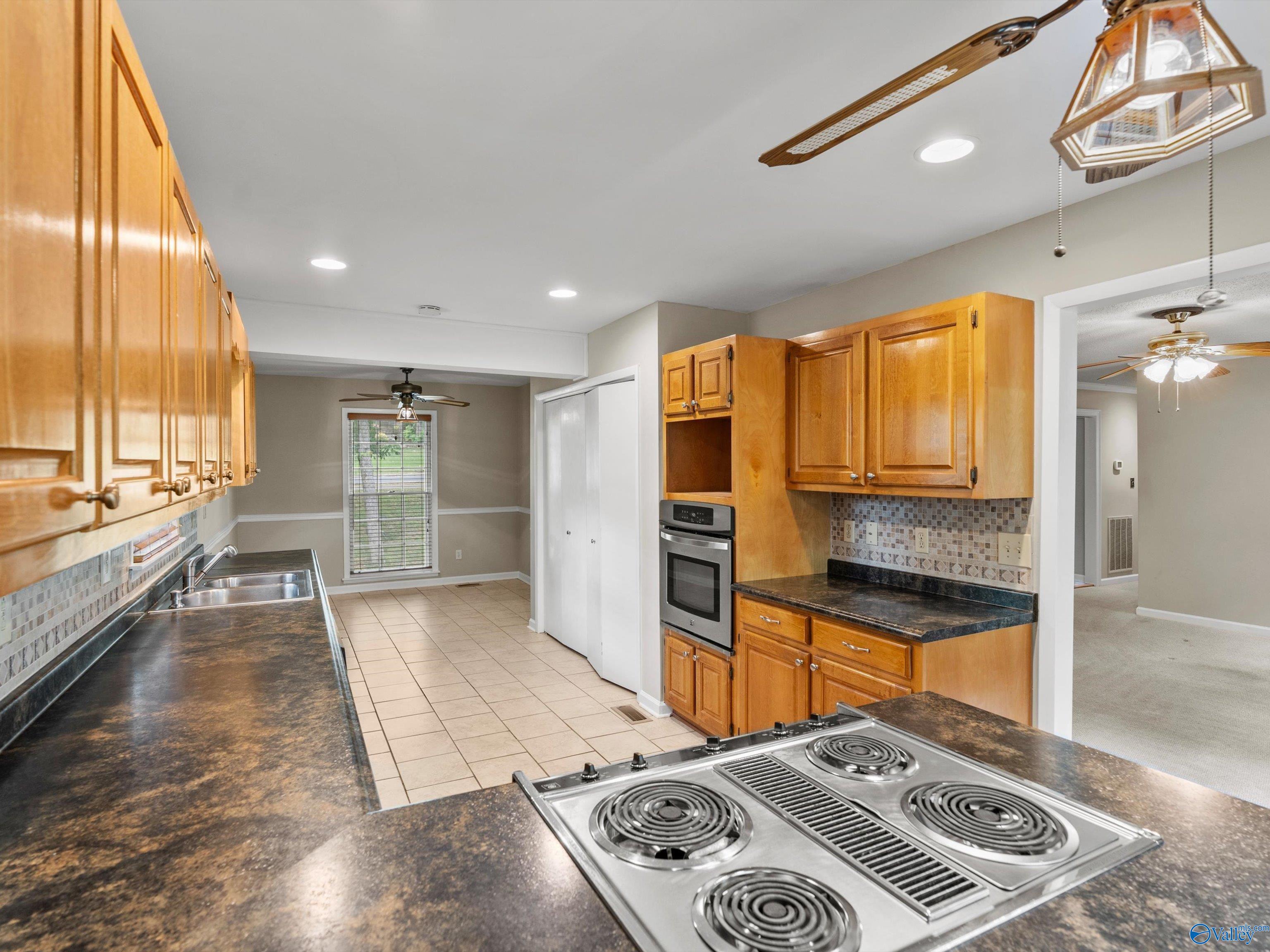 718 Versailles Drive SE
