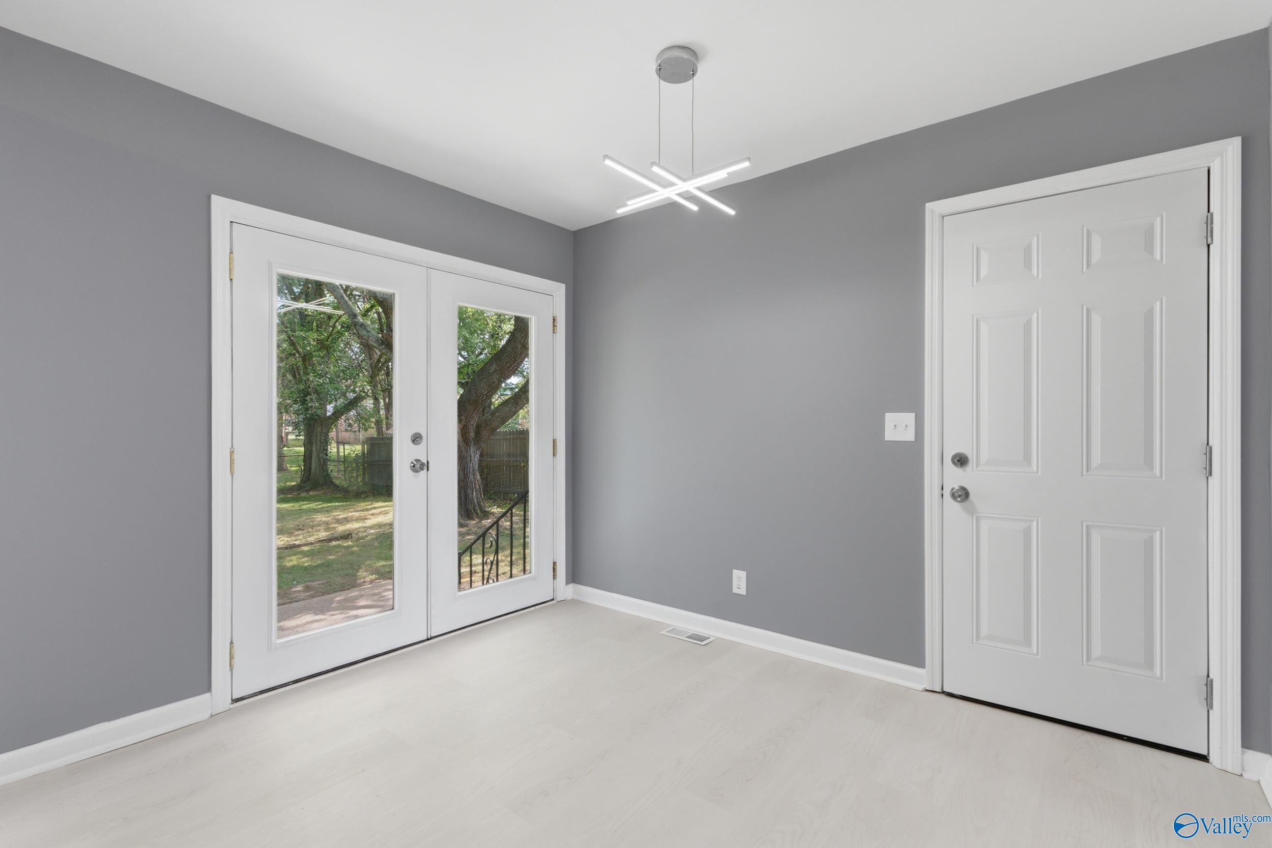 4019 Telstar Circle