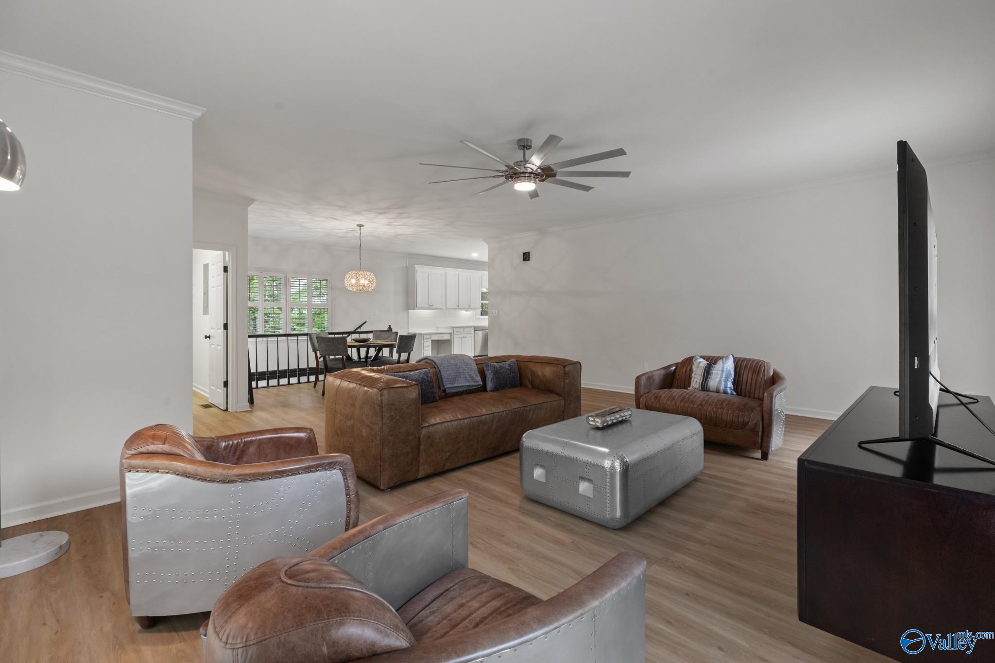 1702 Rockridge Circle SE