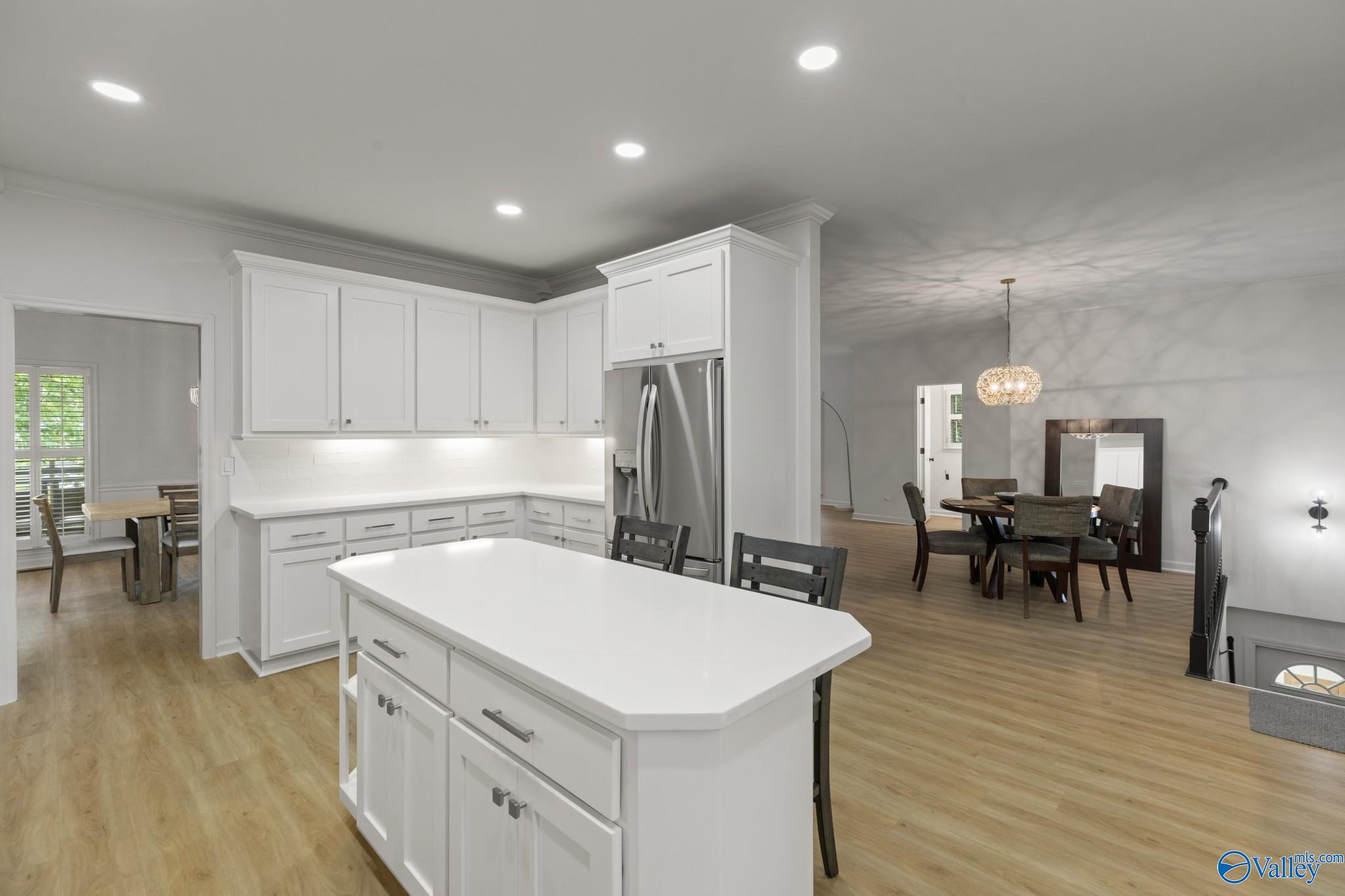 1702 Rockridge Circle SE