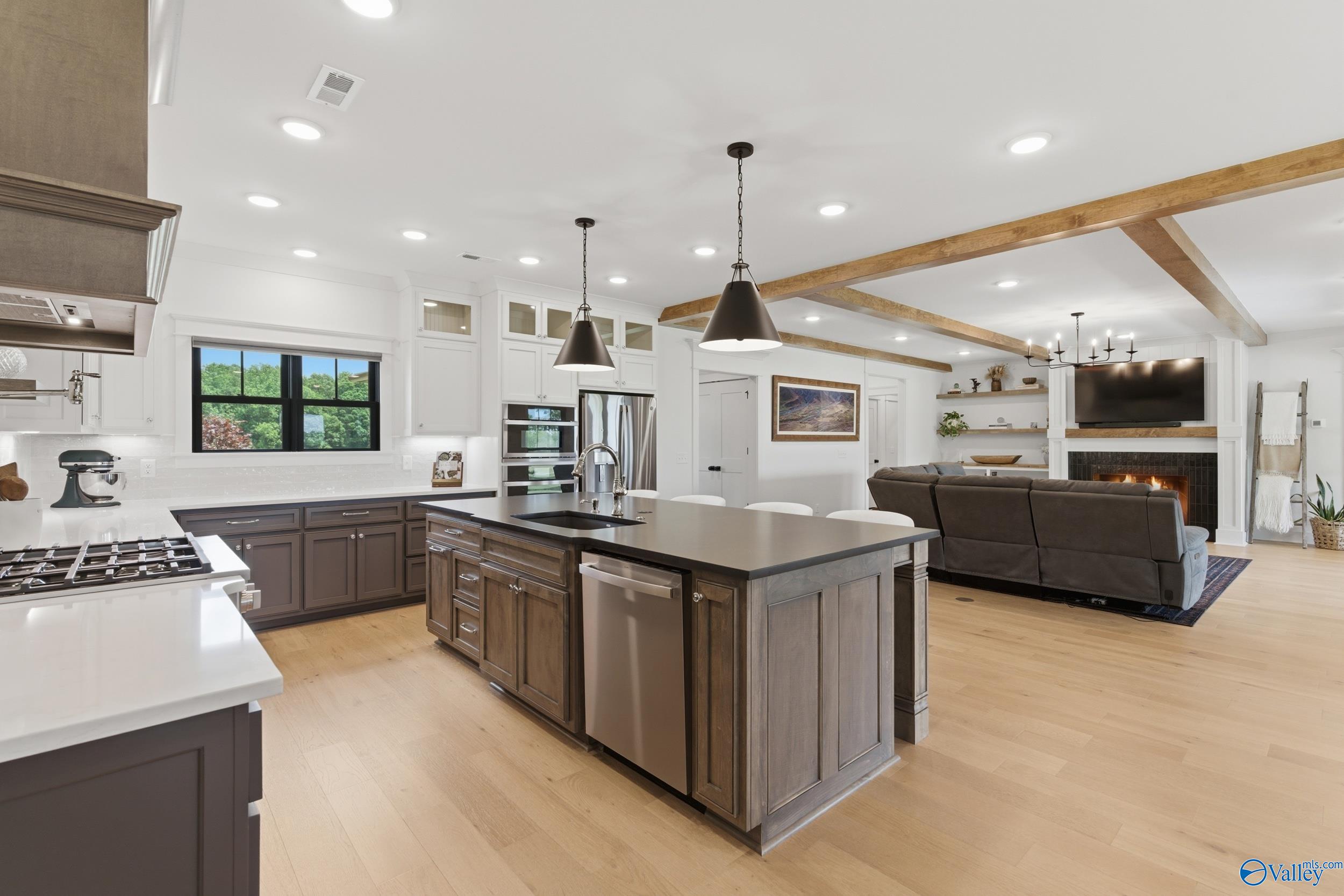 112 Sydney School Way