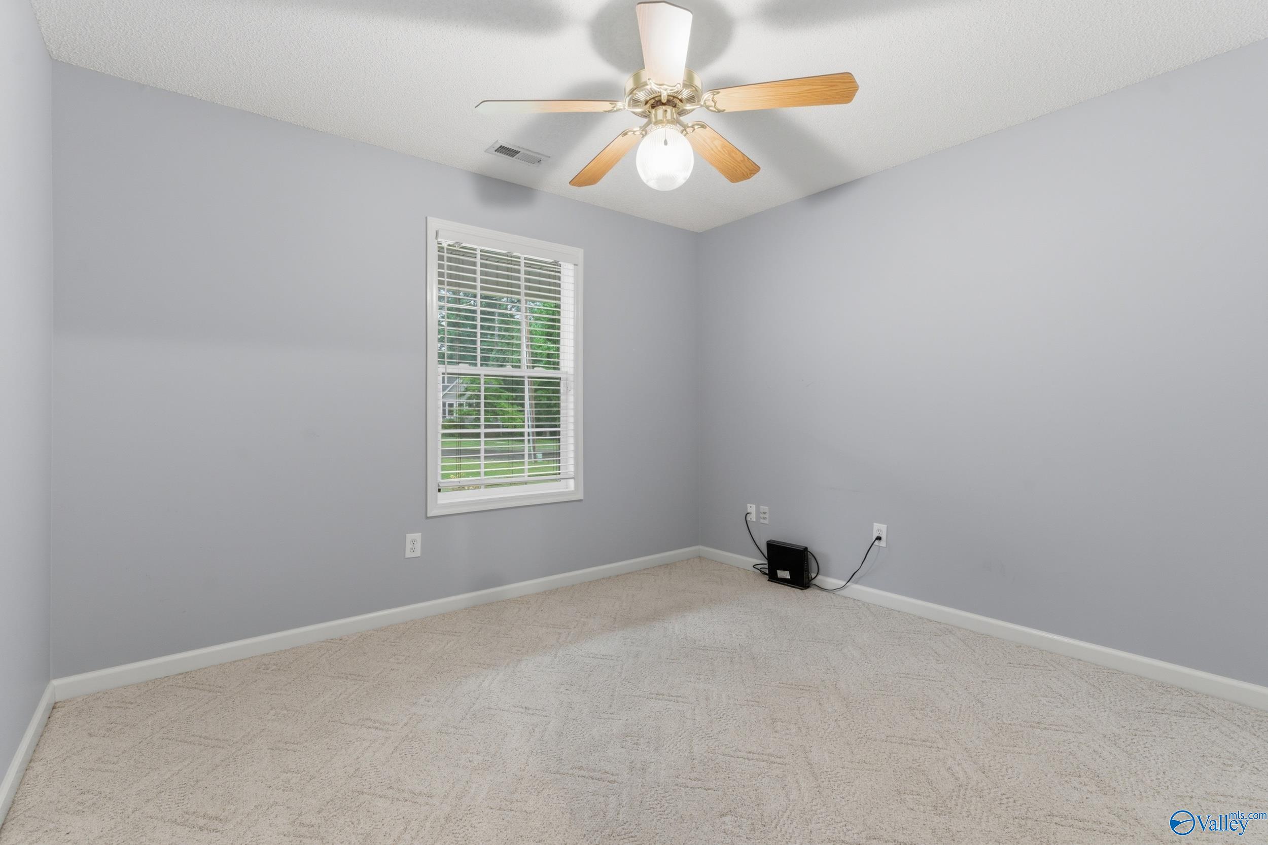 112 Val Sapra Circle