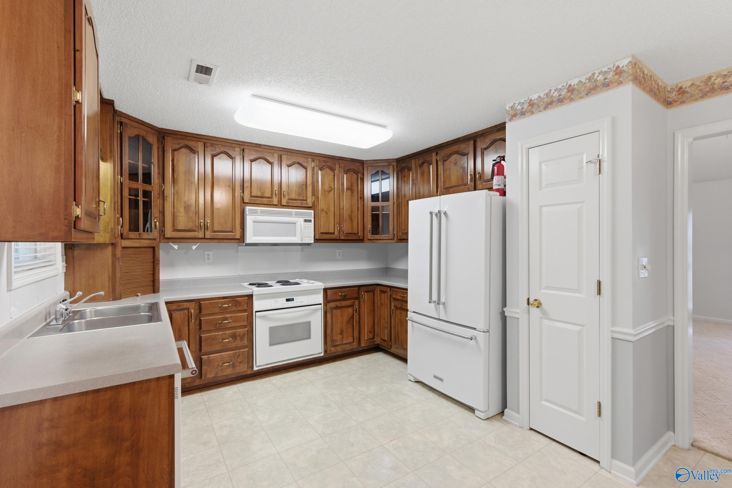 112 Val Sapra Circle