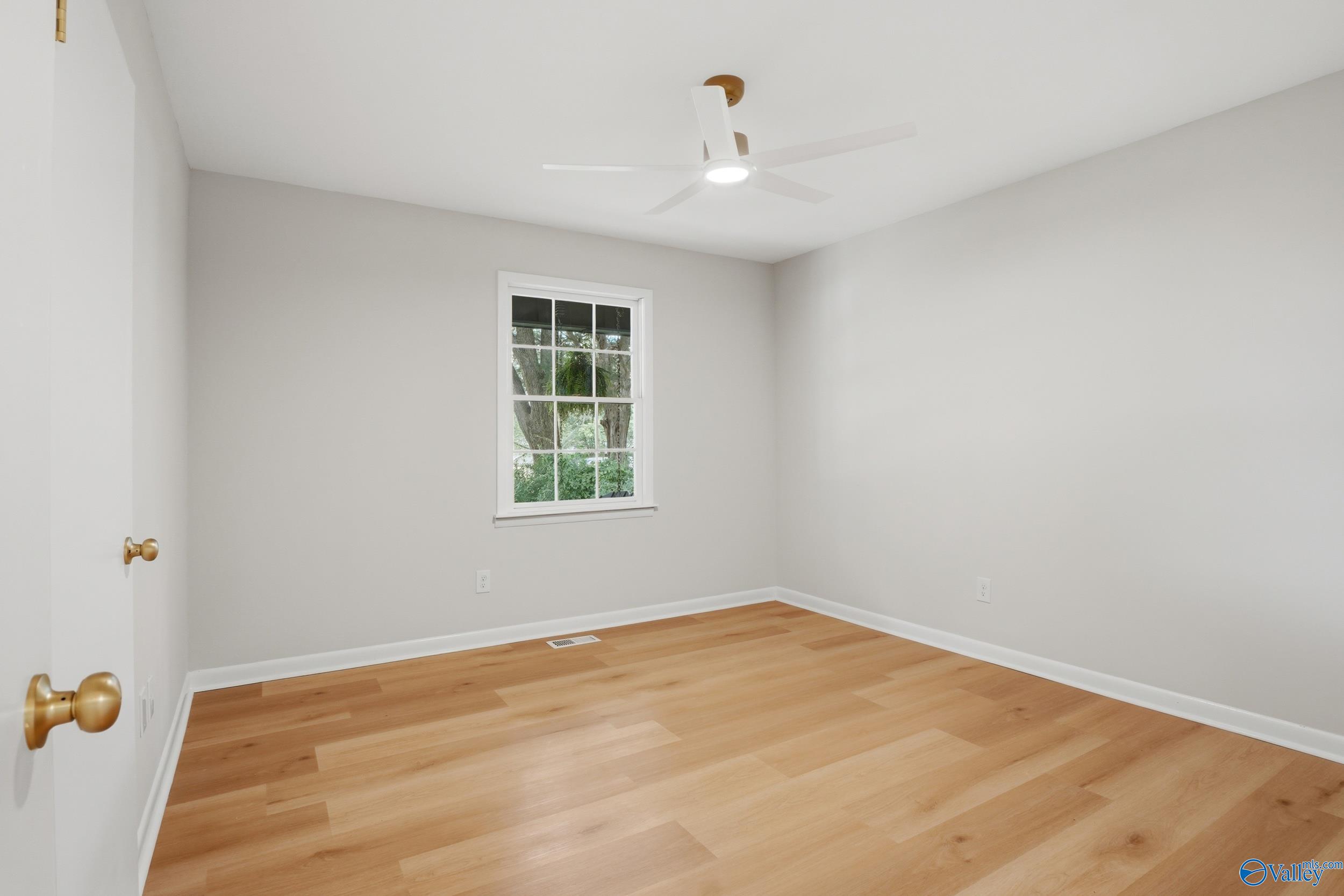 1304 Siniard Drive SE