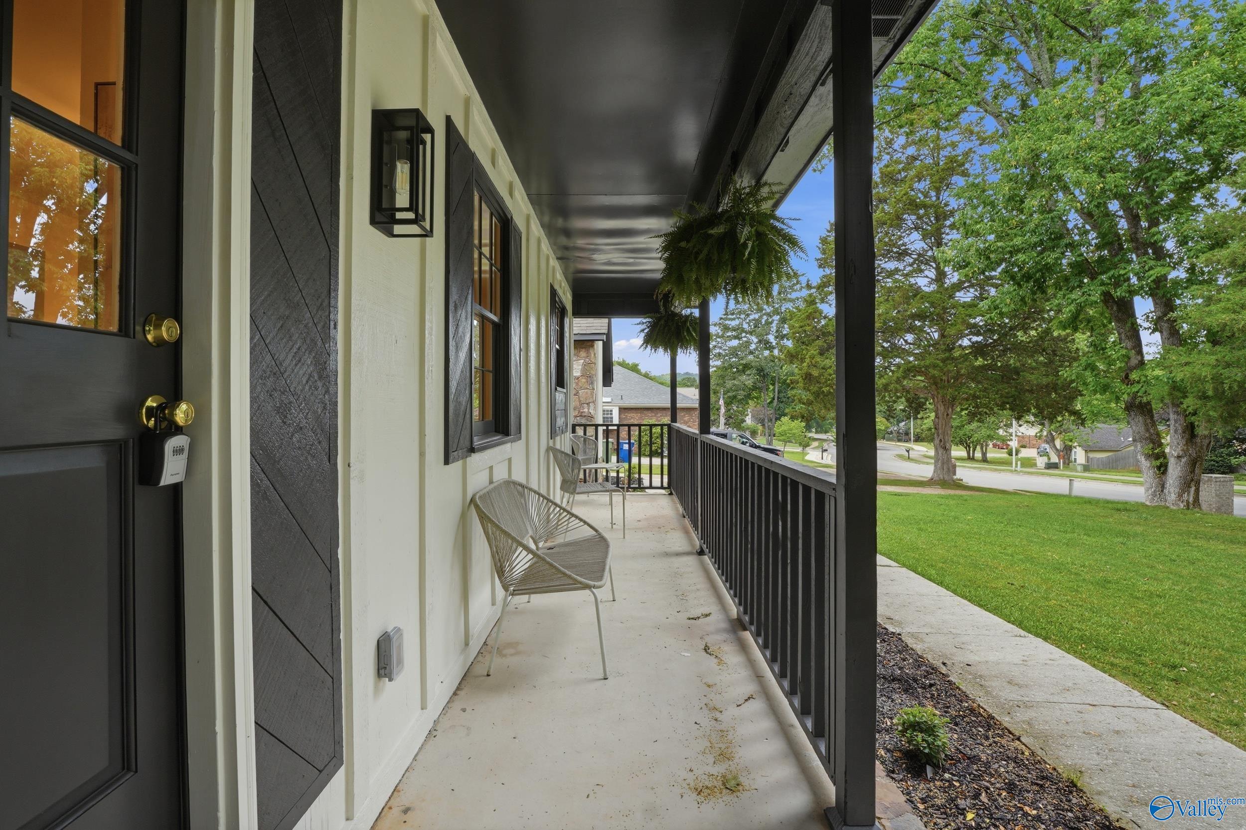 1304 Siniard Drive SE