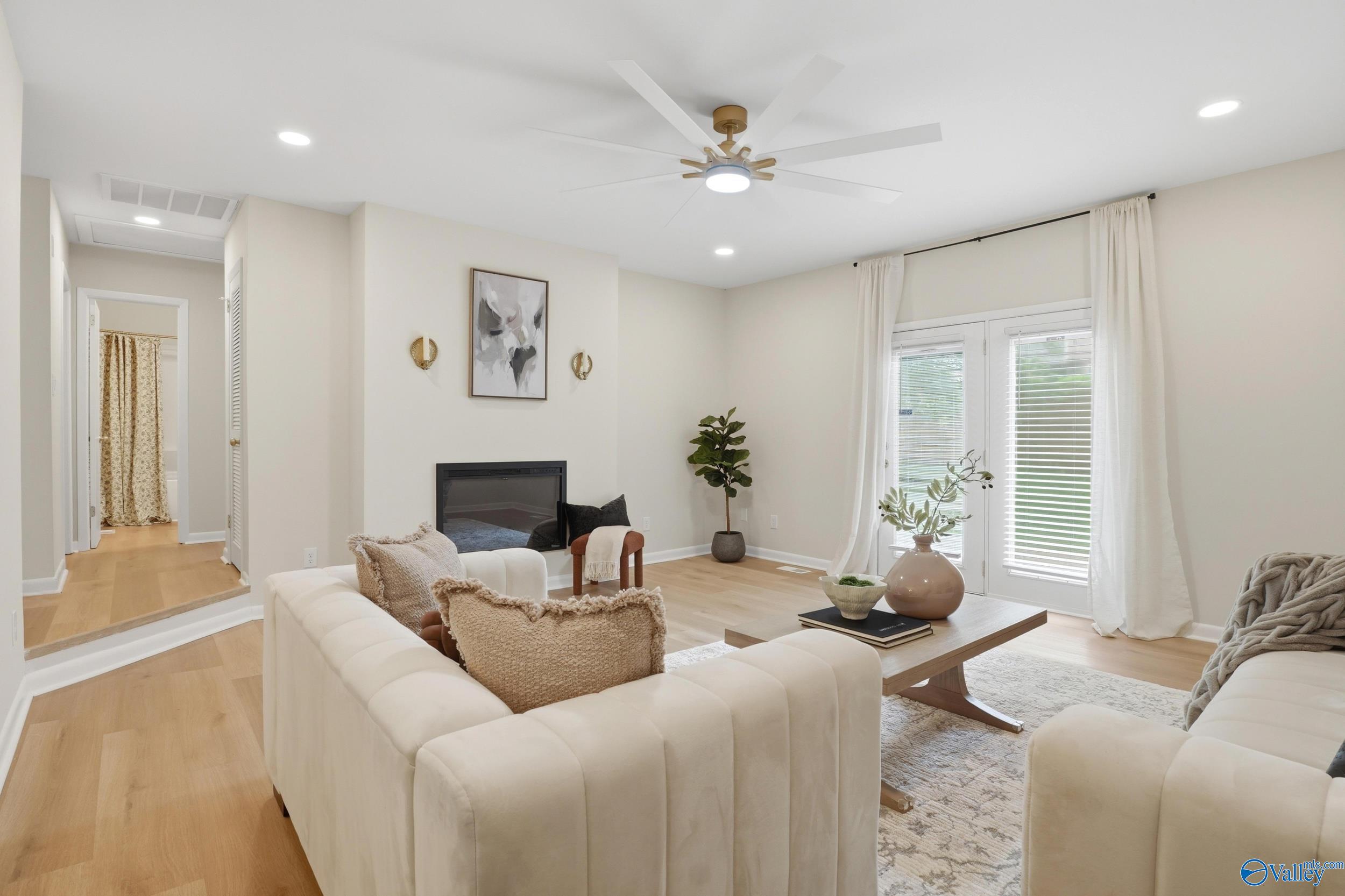 1304 Siniard Drive SE