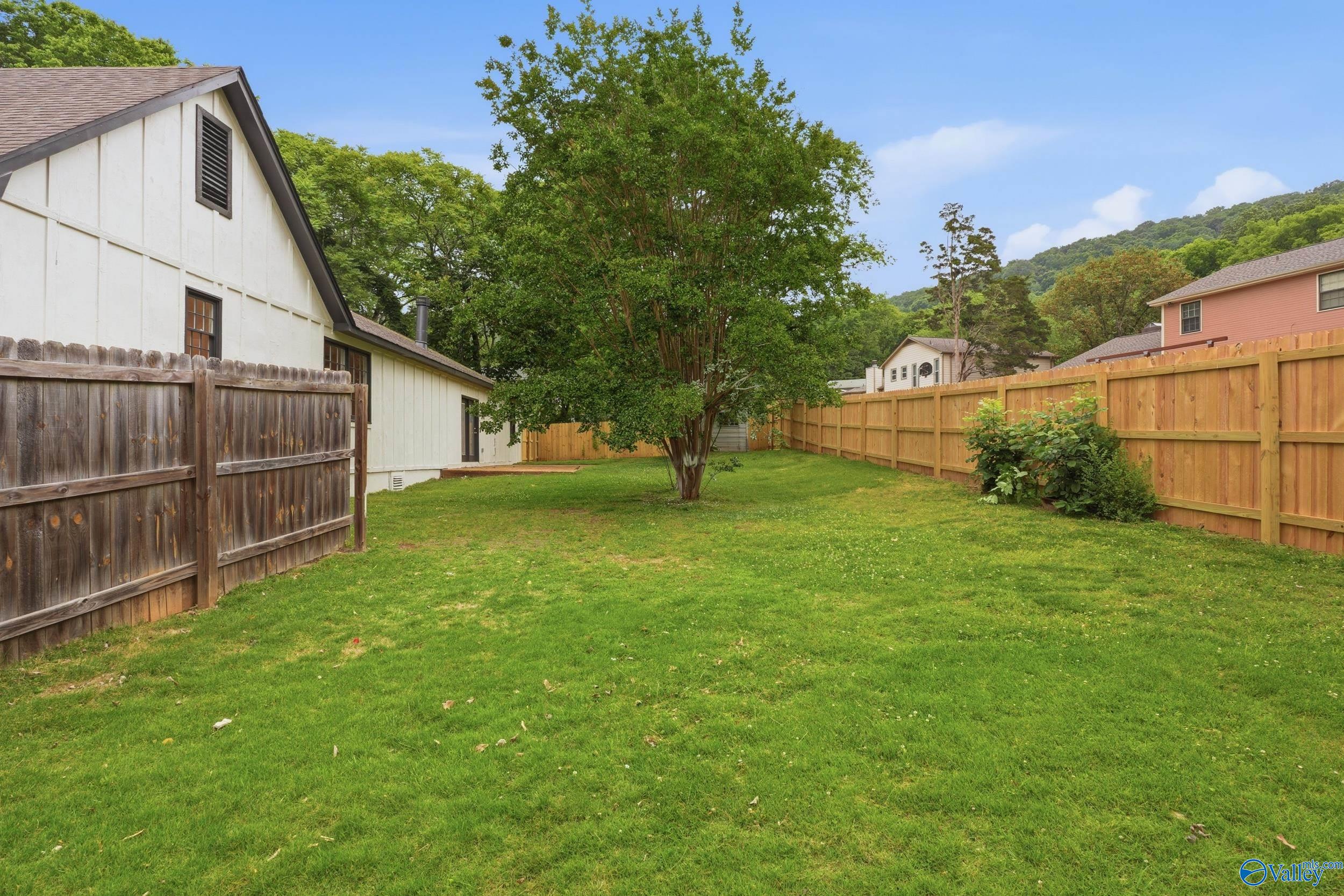 1304 Siniard Drive SE