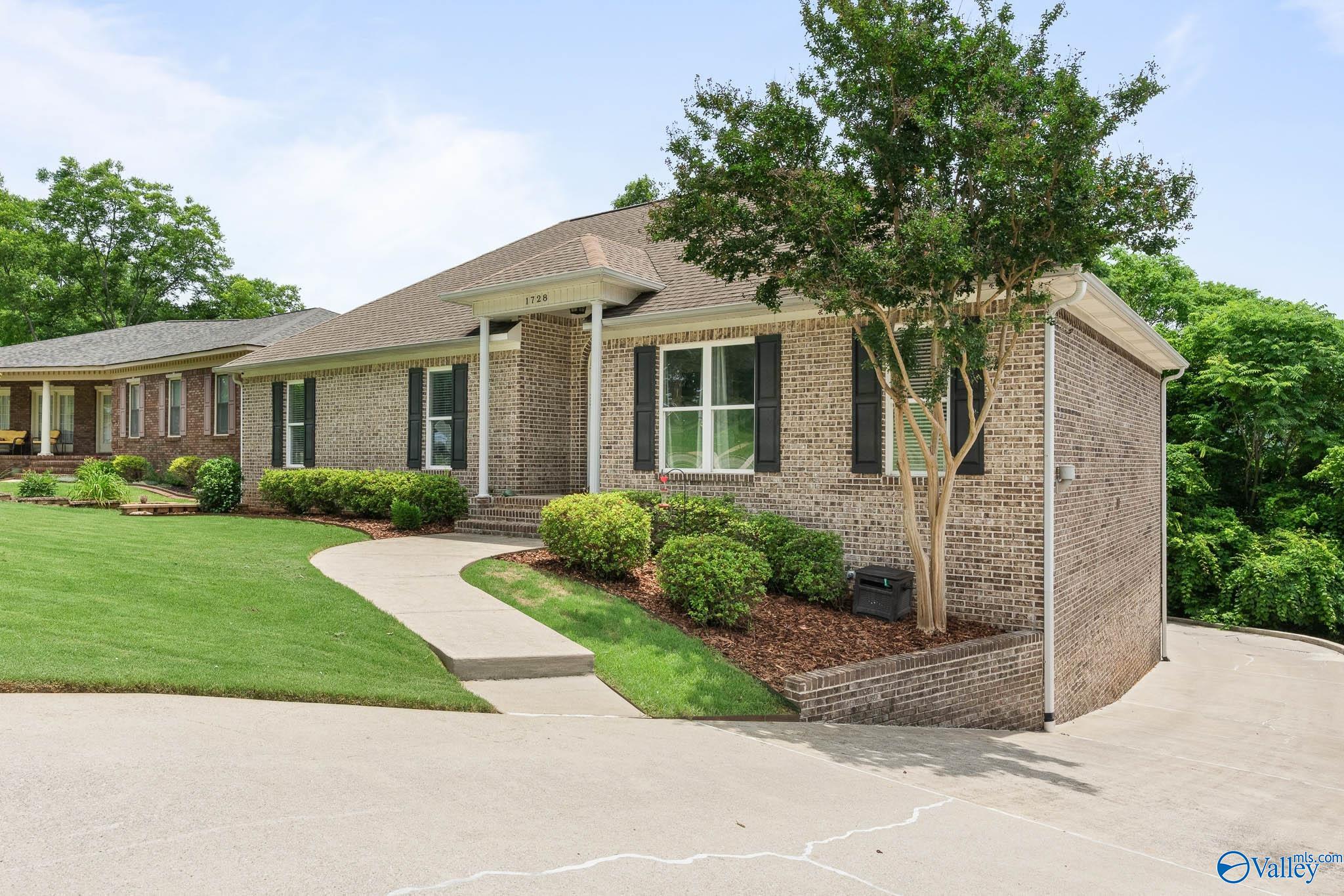 1728 Alm Drive