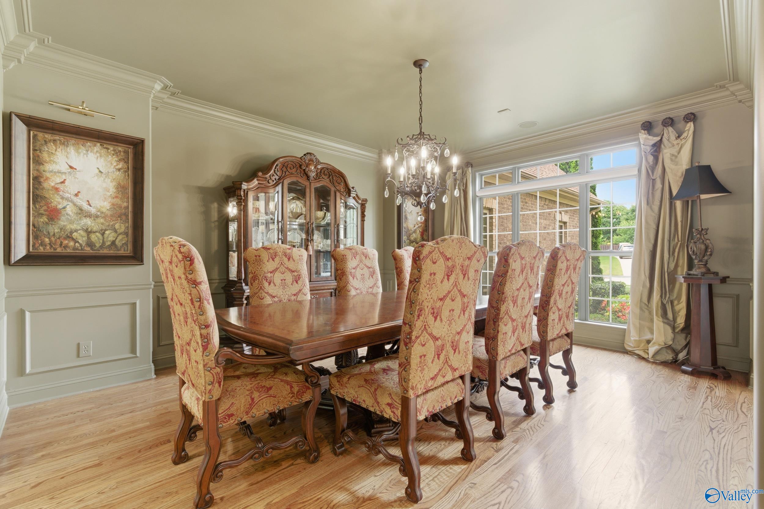 125 Foxfield Drive