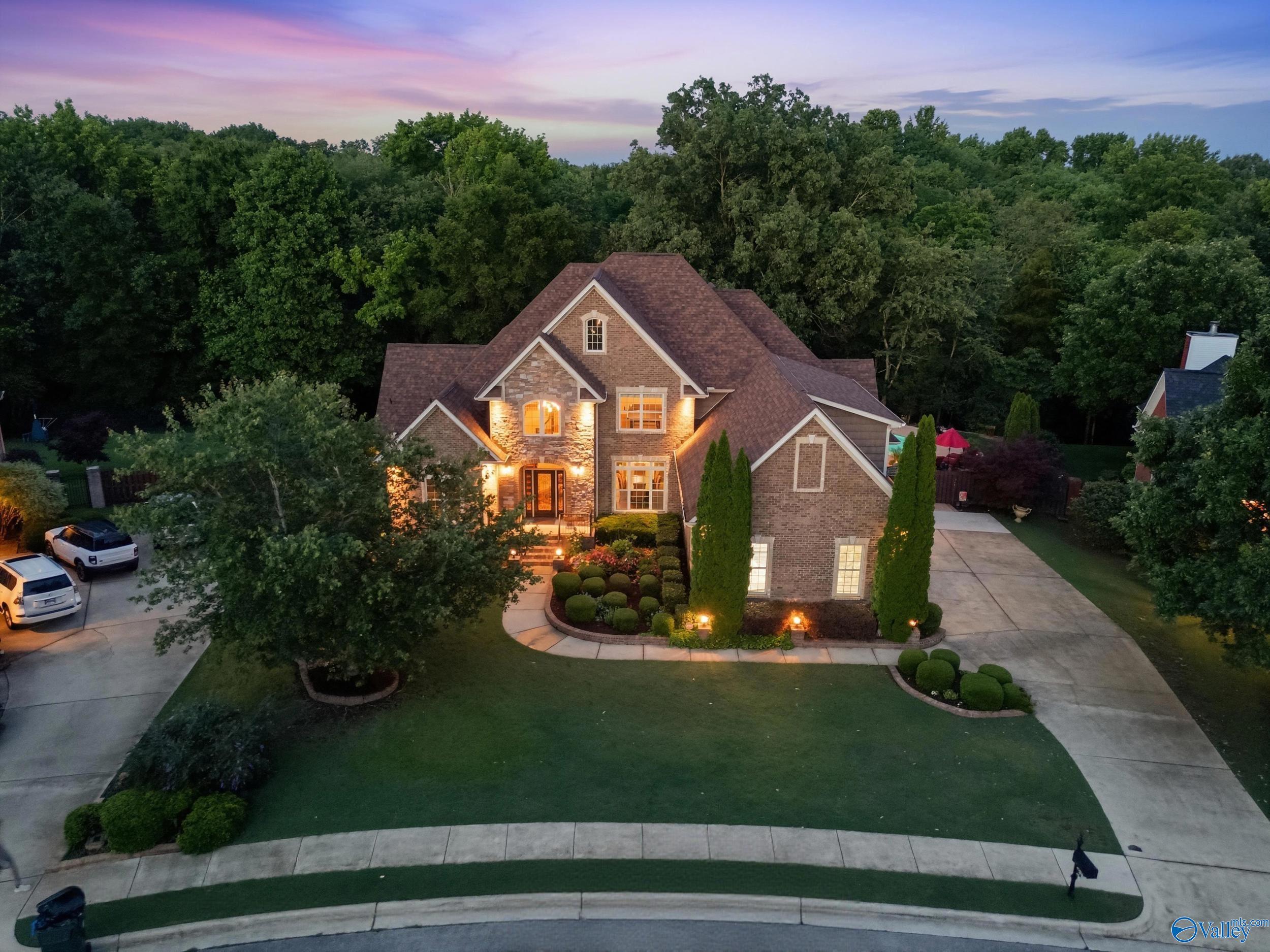 125 Foxfield Drive